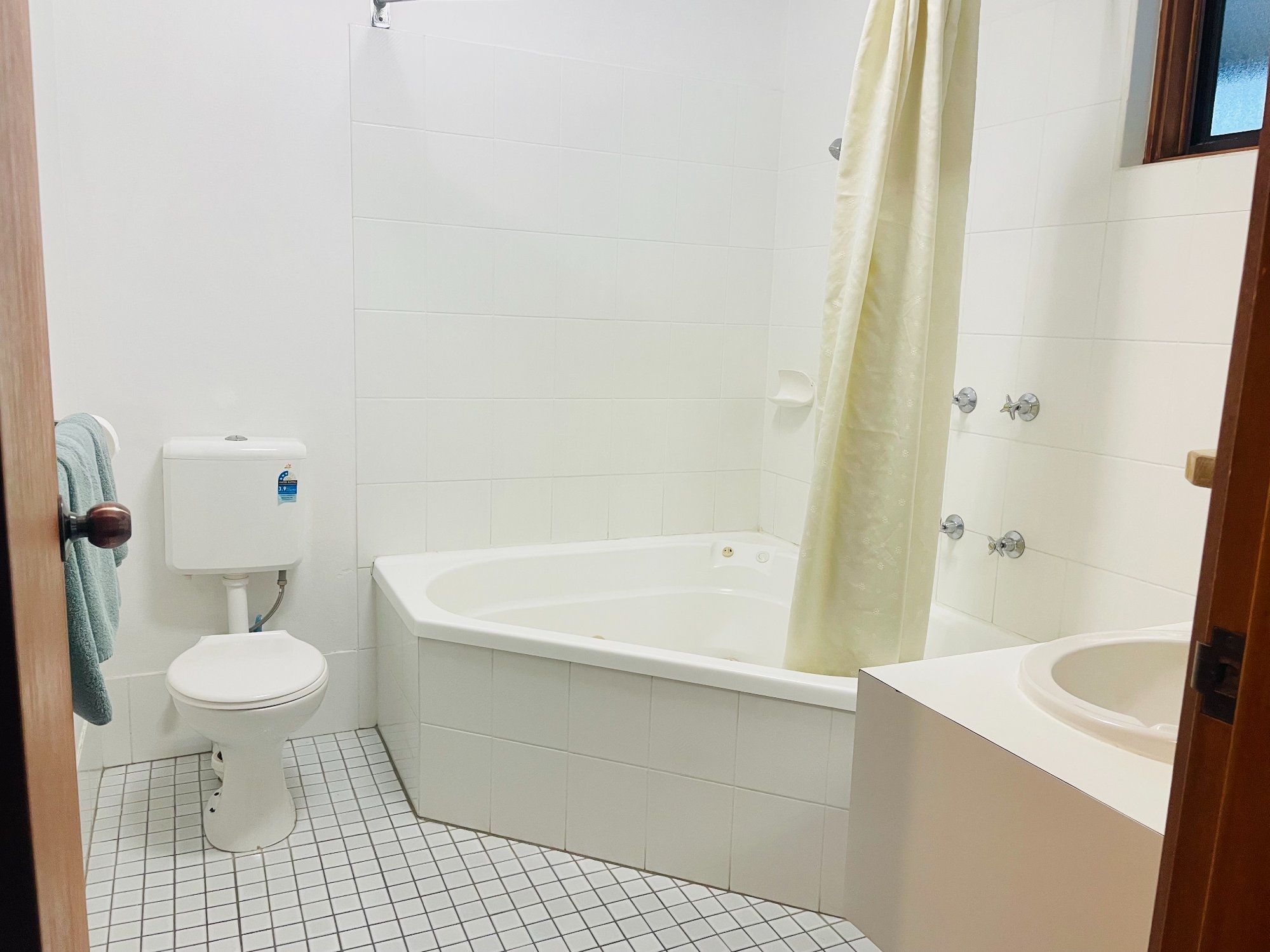 Deluxe Spa Room