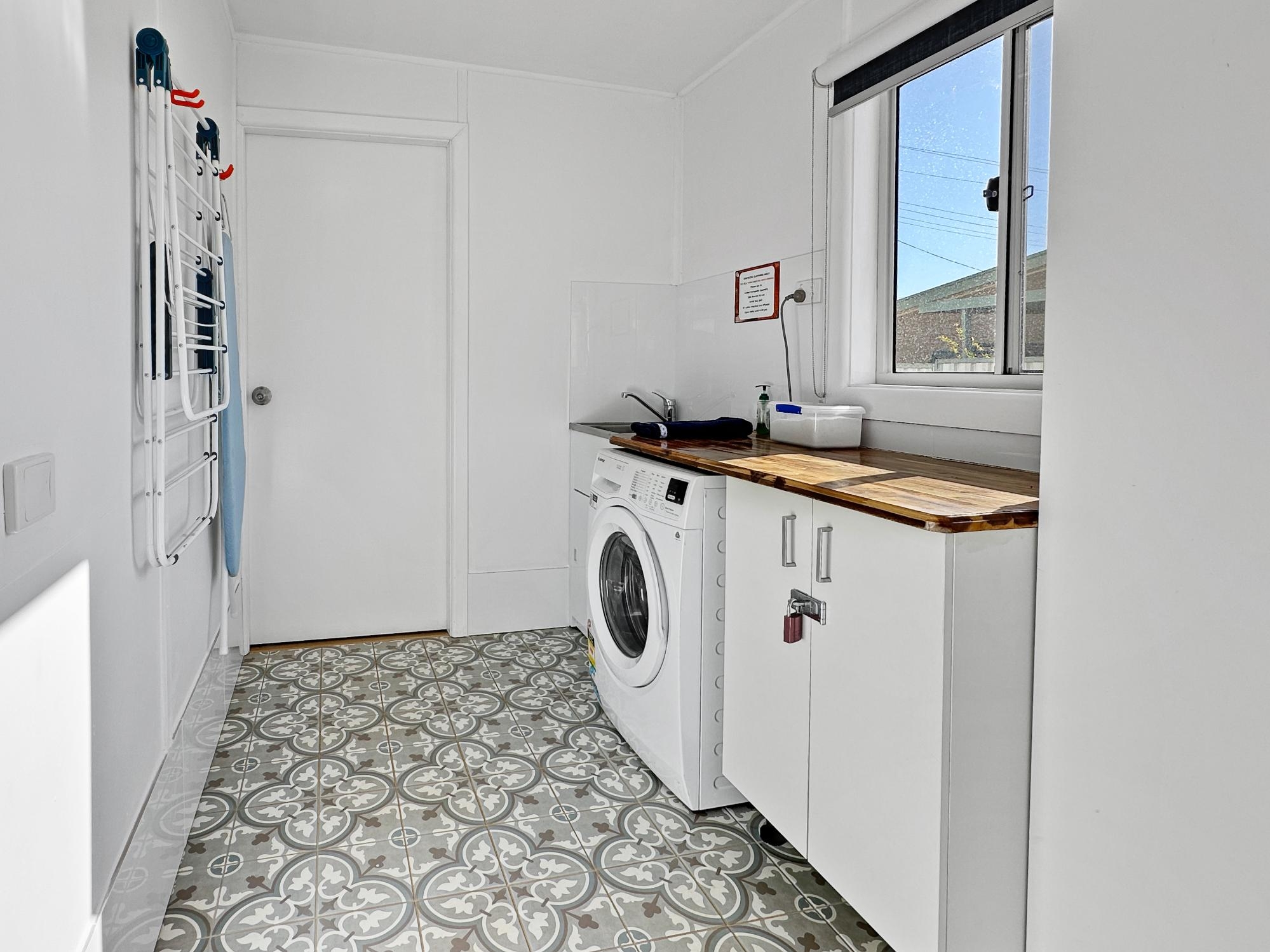 Beds On Morrison Flat 1