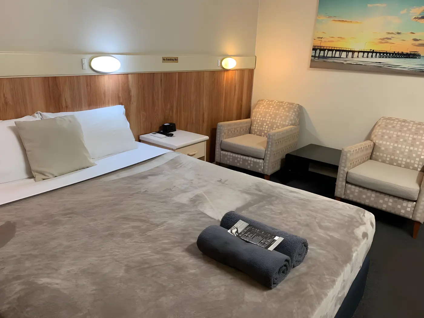 Deluxe Queen Room