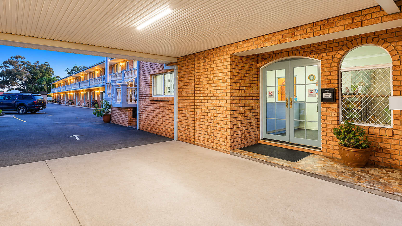 Blue Diamond Motor Inn