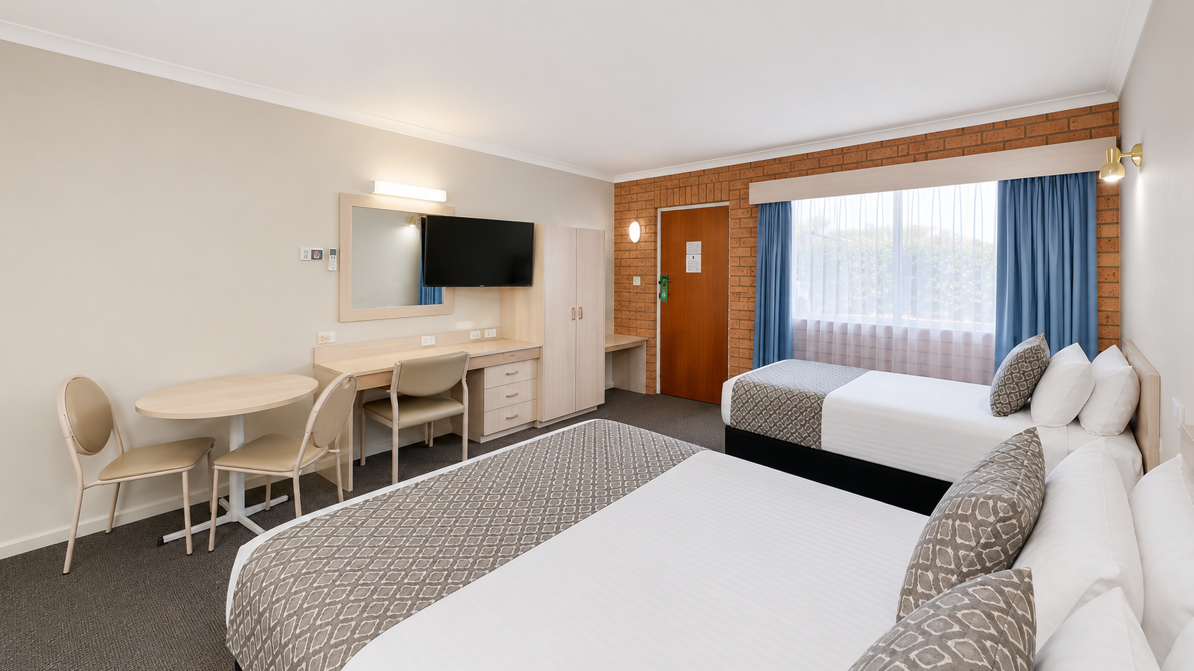 Blue Diamond Motor Inn