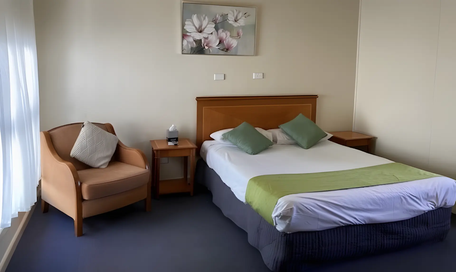 Double/Queen Room