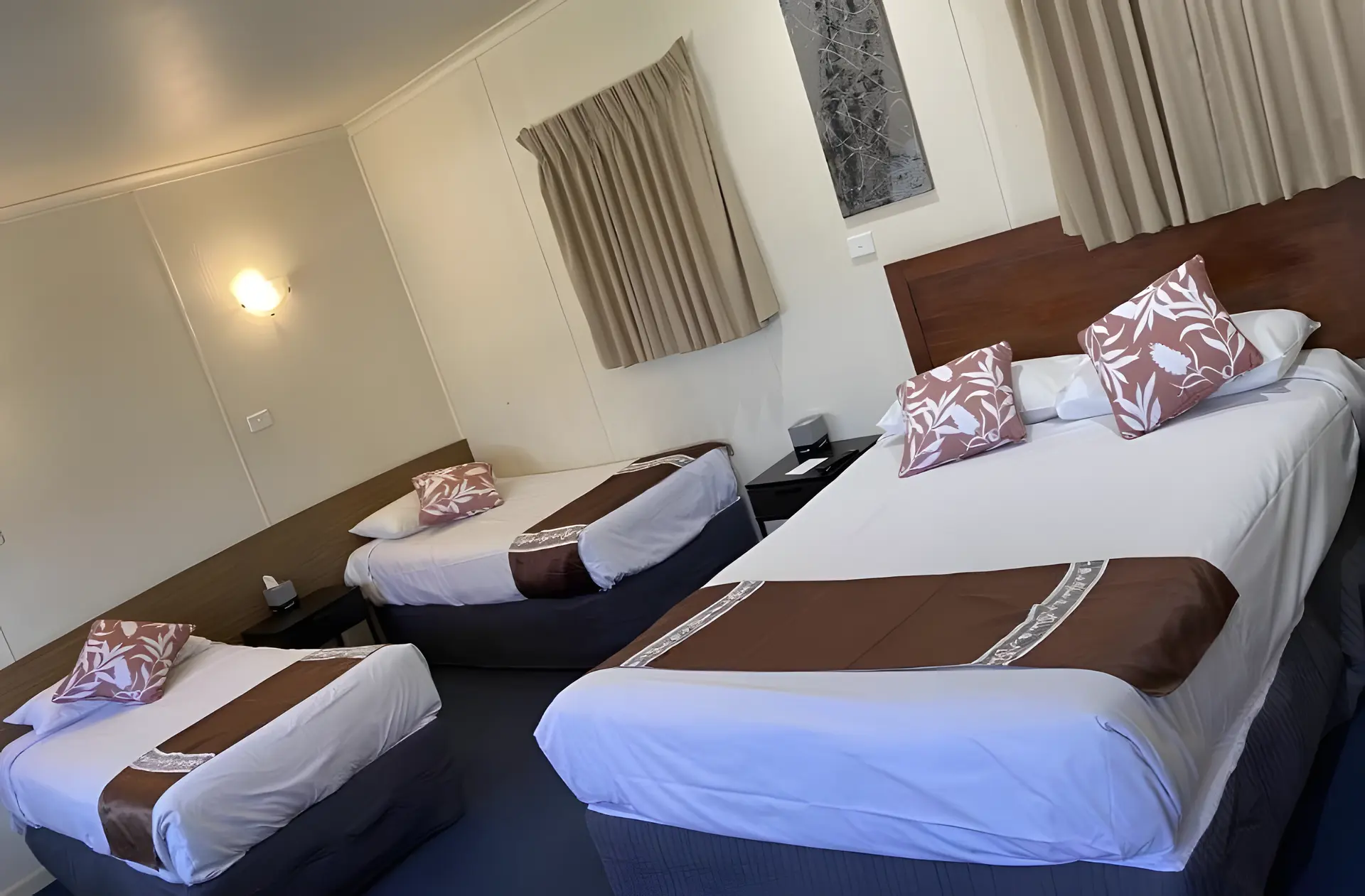 ECHUCA MOTEL & RESORT