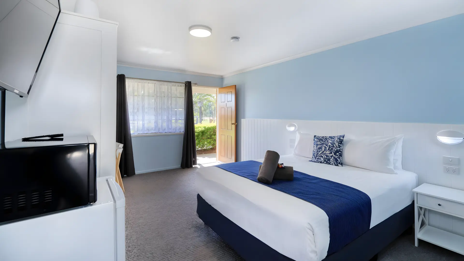 Queen Room