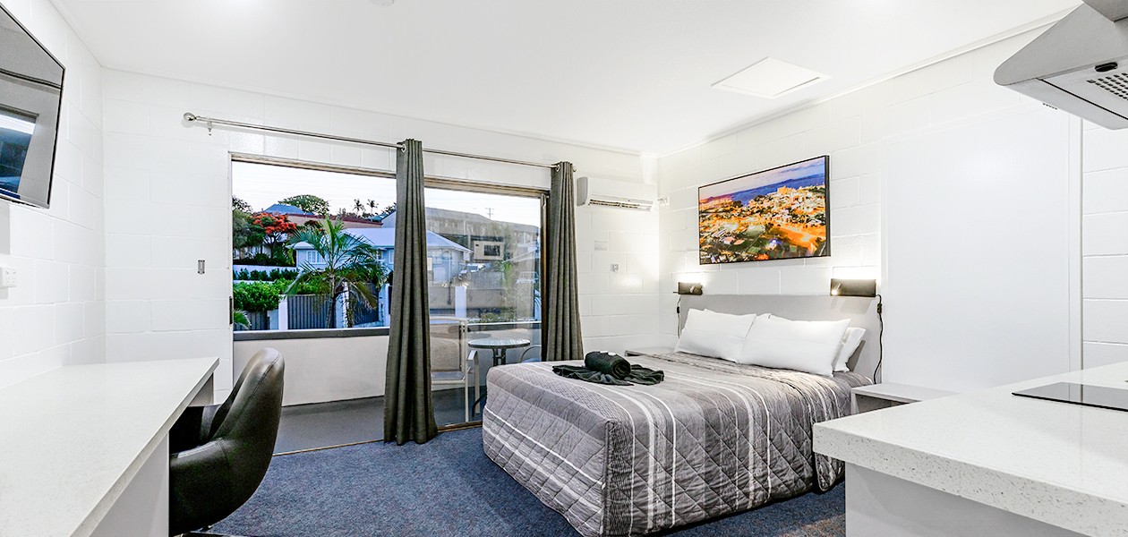 Aaron Motel Gladstone Book Direct And Save
