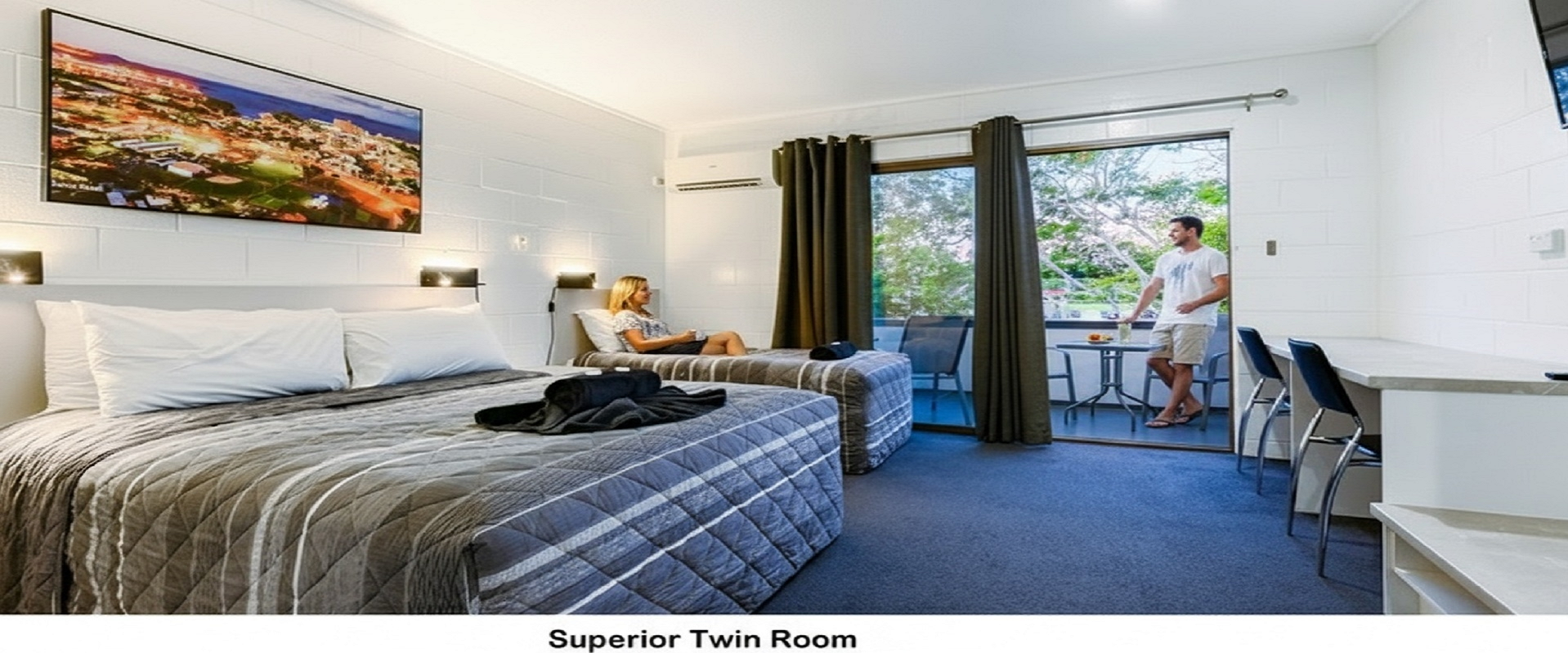 Aaron Motel Gladstone Book Direct and Save