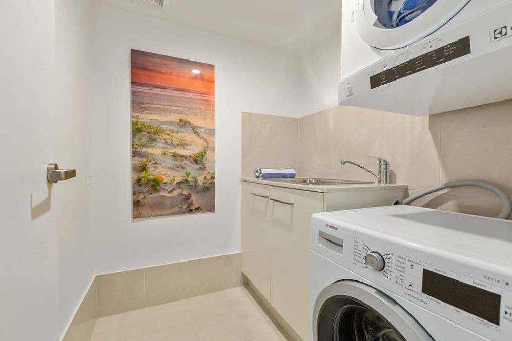 903 - 3 Bedroom Apartment - (3N+)