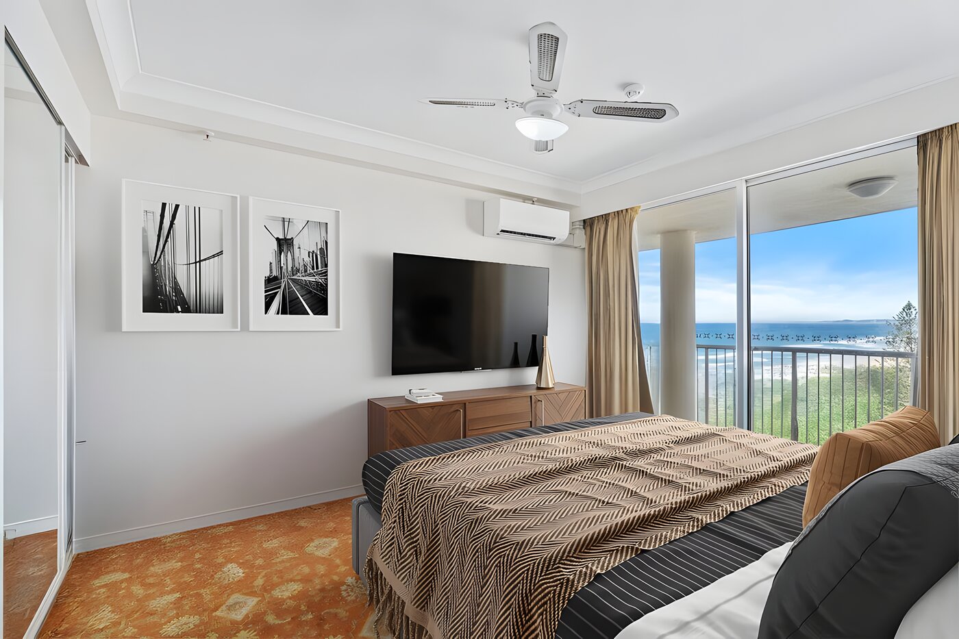 S321 Three-Bedroom Apartment Esplanade