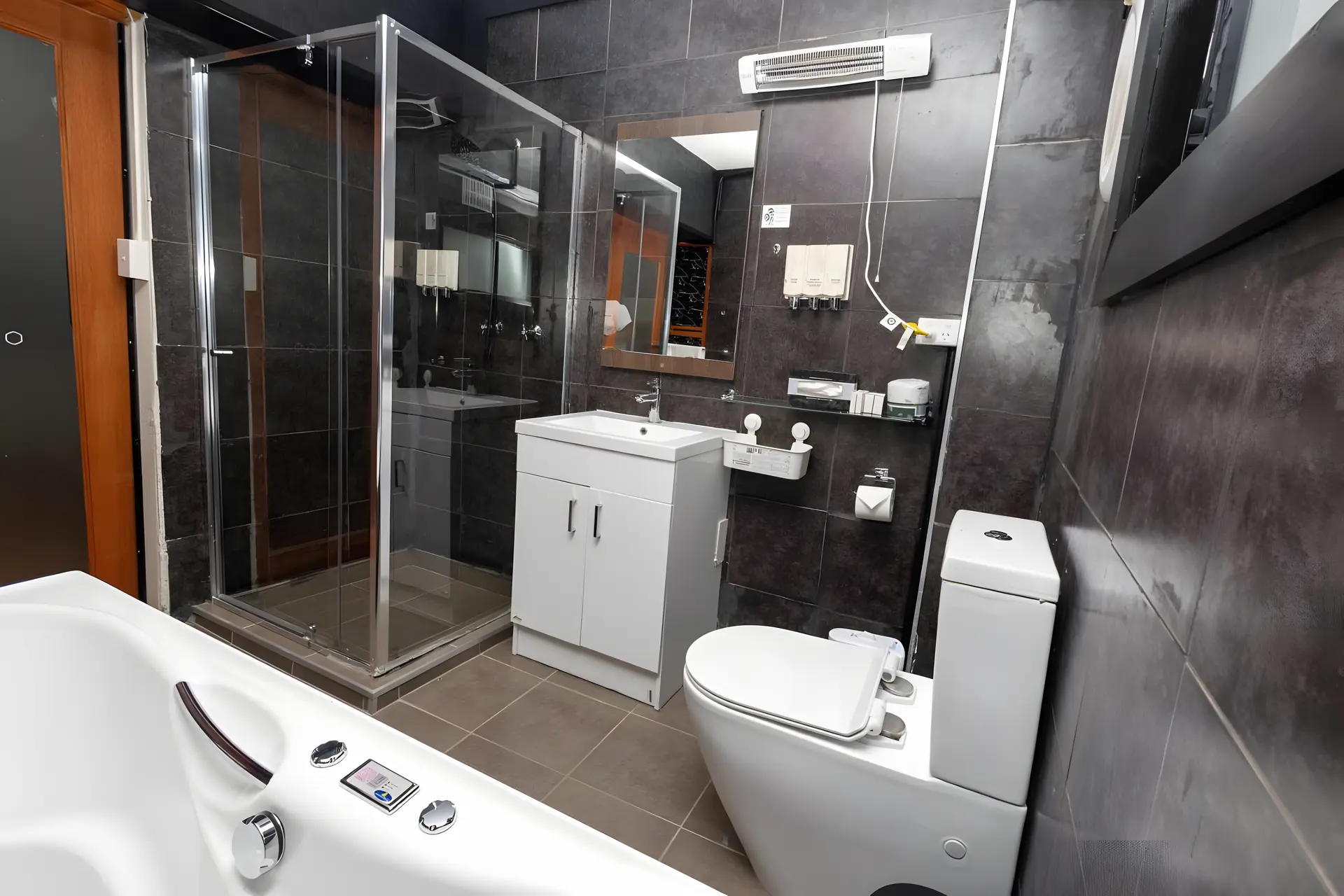 DLX King Room