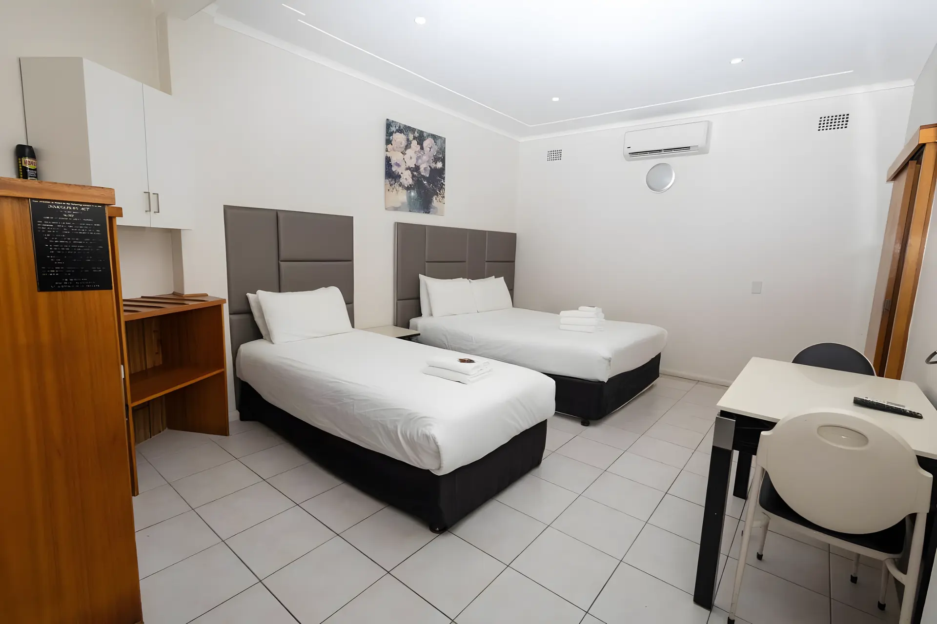 Queen Plus 1 Single Bed Ensuite Room