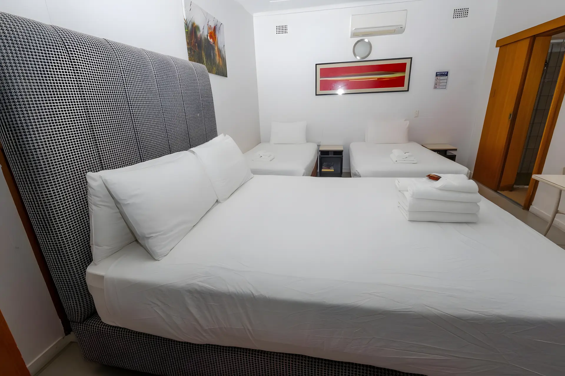 Queen + 1 Double + 1 Single Ensuite Room