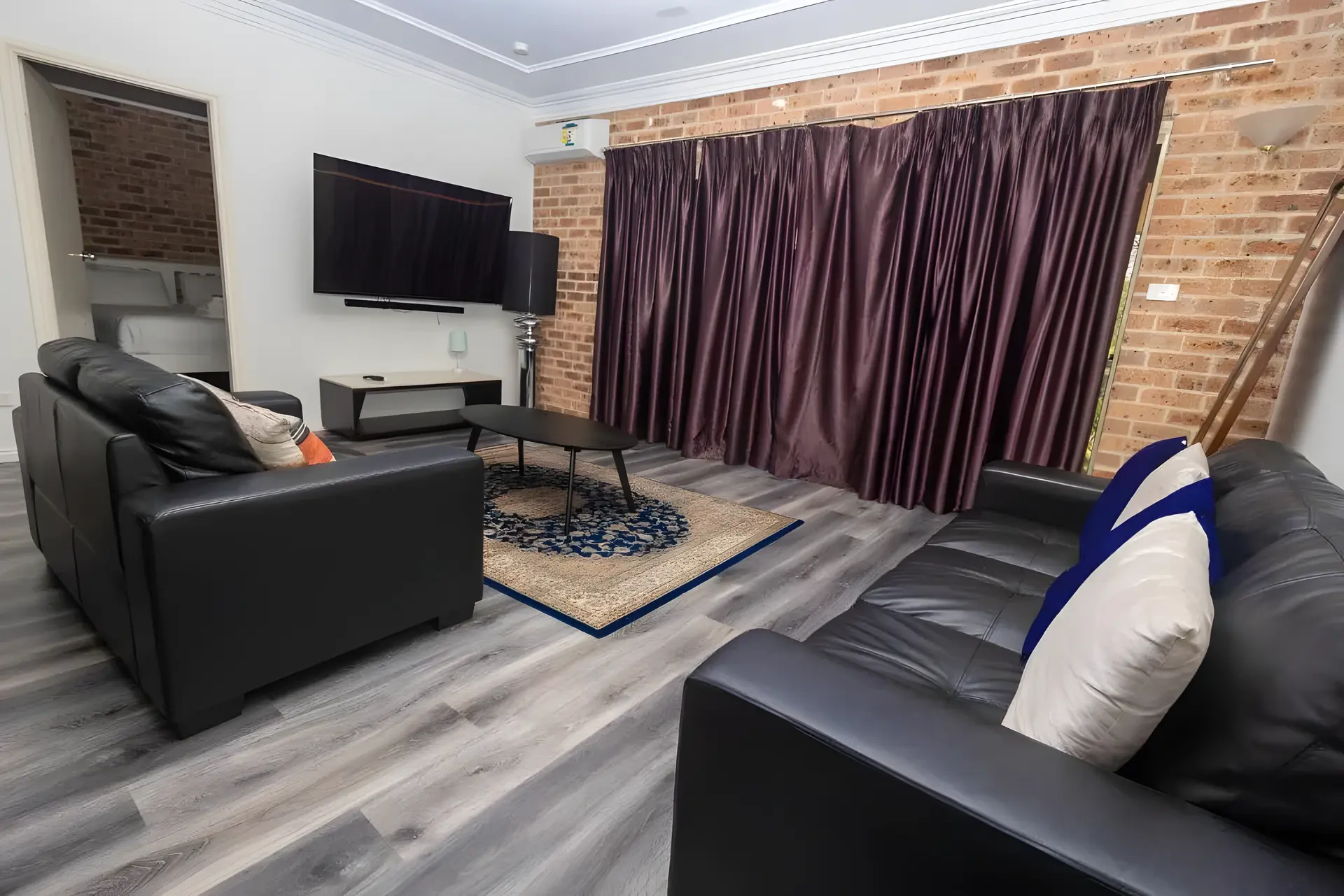Brand New Deluxe Apartment