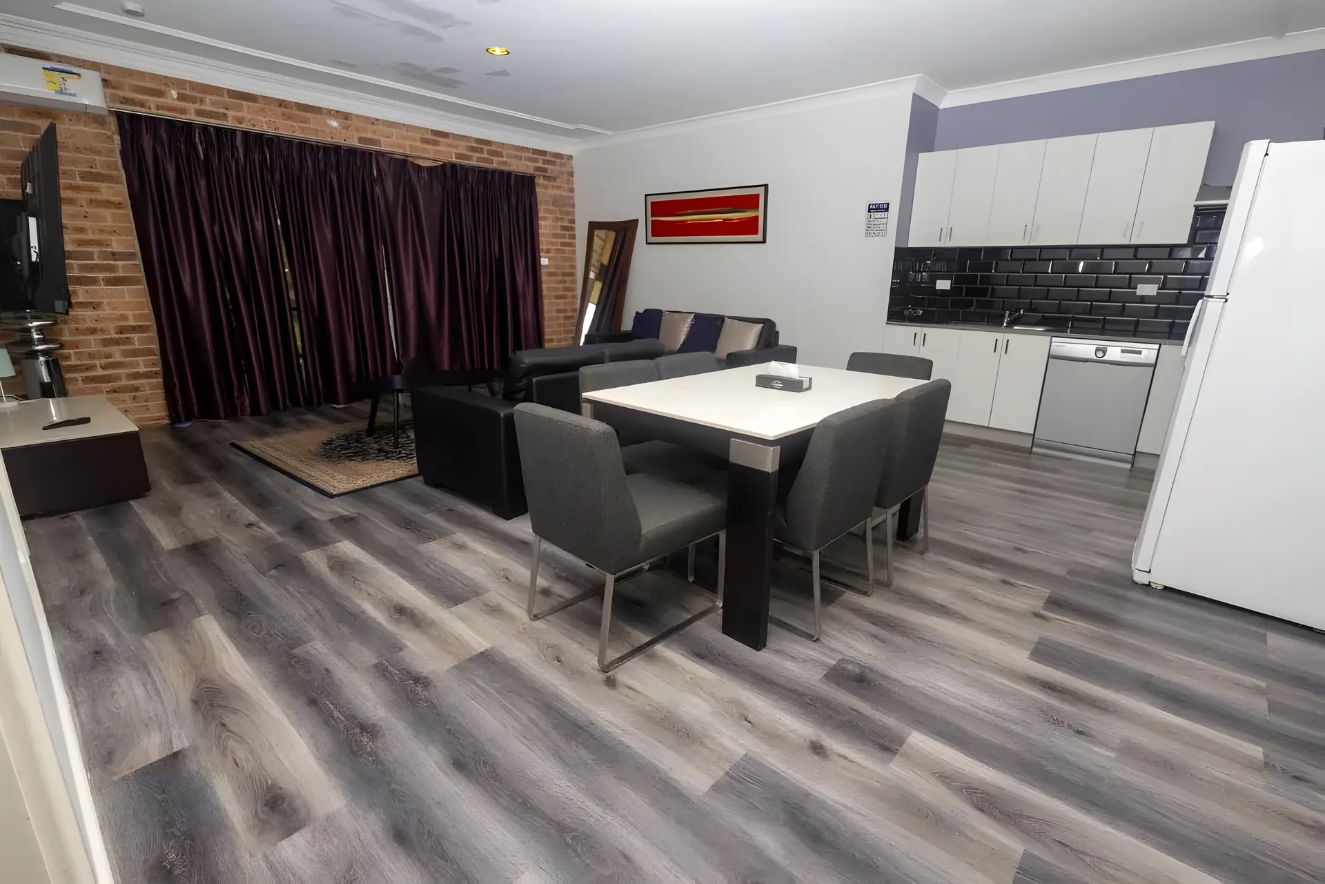 Brand New Deluxe Apartment