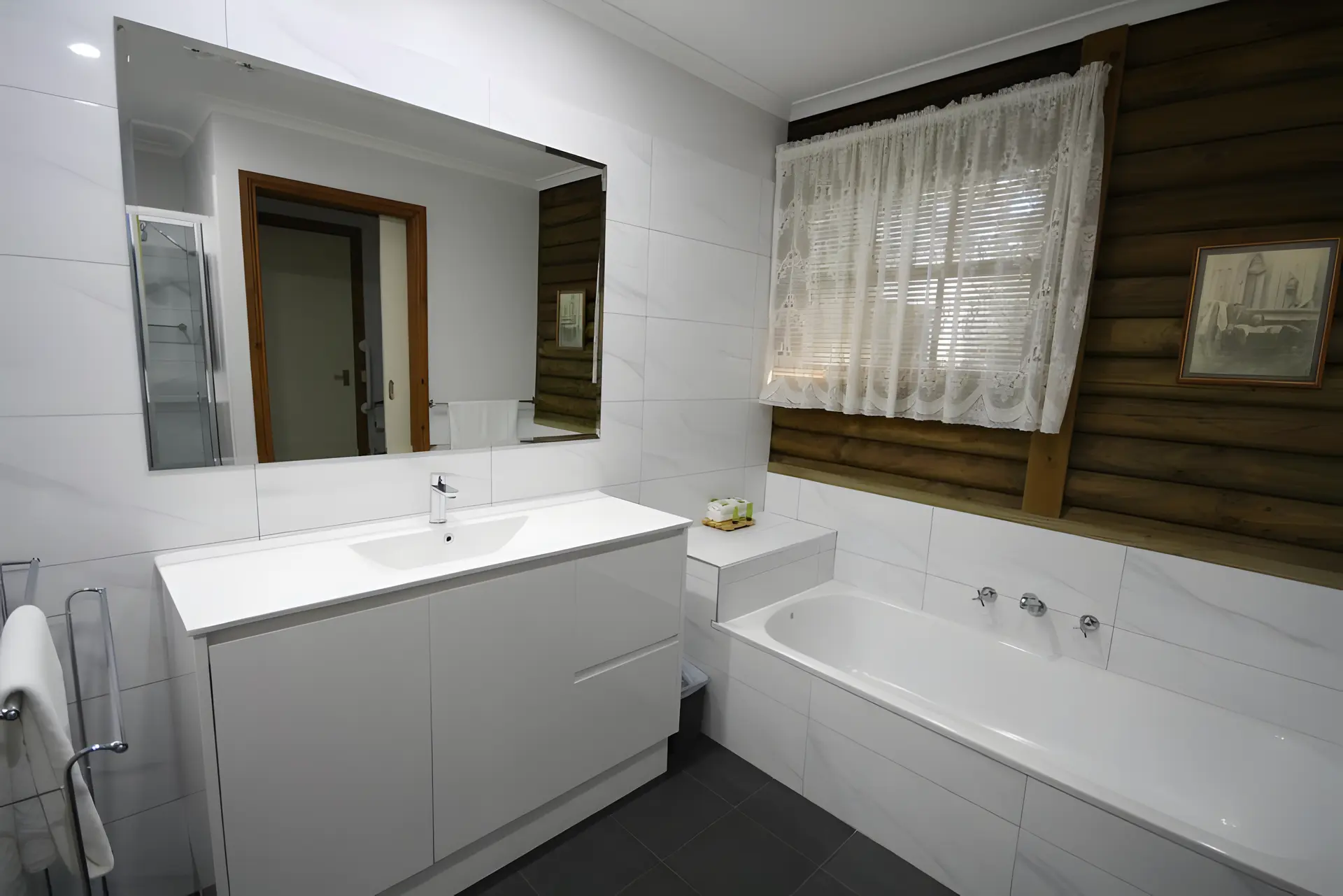 Large 2 Bedroom Family Cabin
