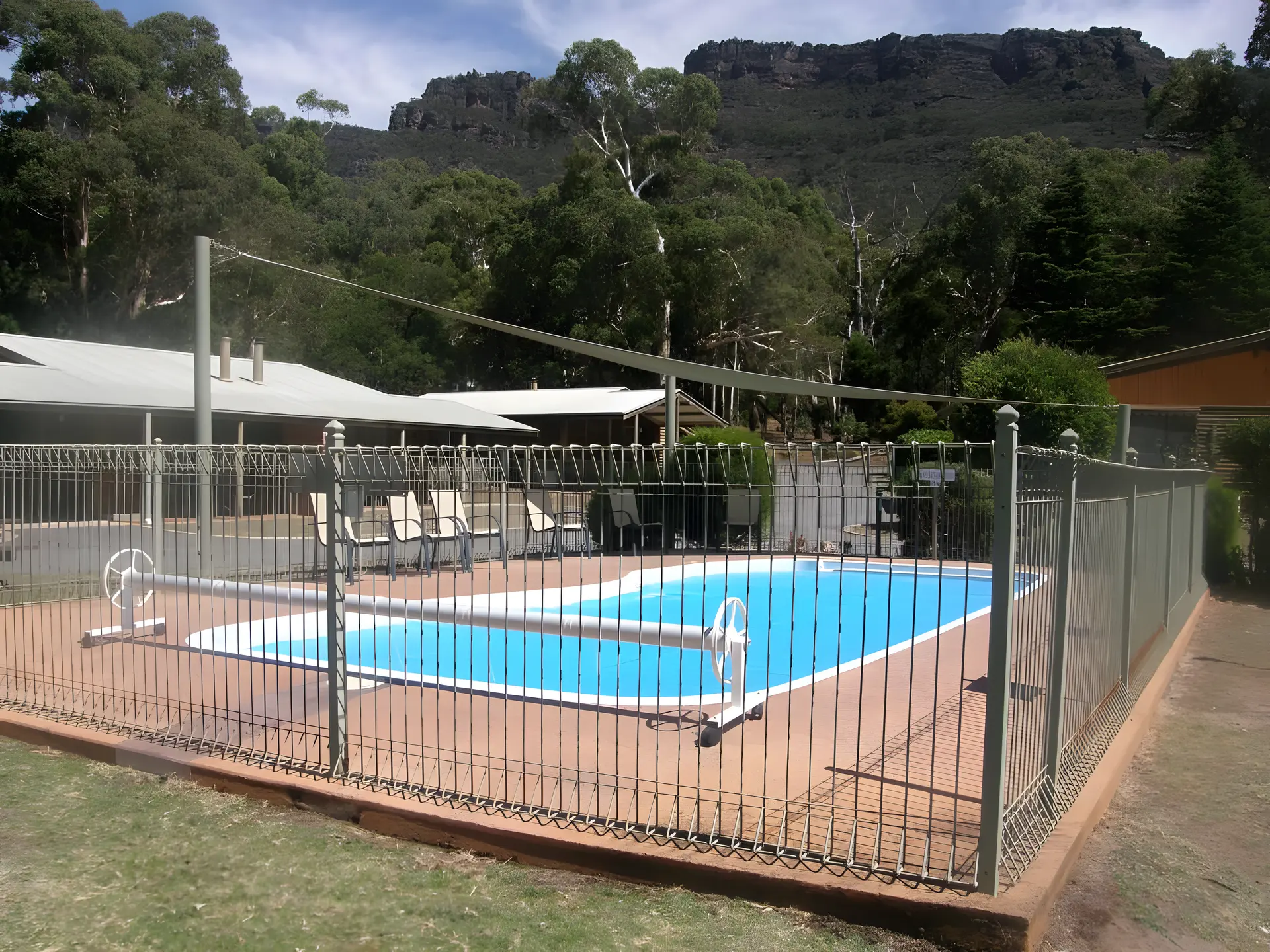 Halls Gap Log Cabins