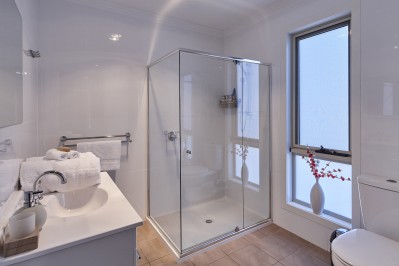 Esperance Landing (2 Night Minimum)