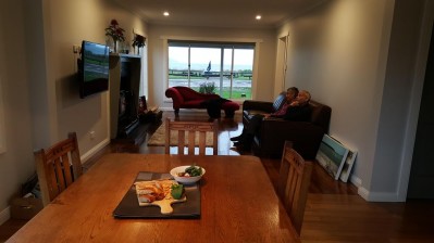 Castaway Cottage (2 Night Minimum)