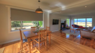 Castaway Cottage (2 Night Minimum)