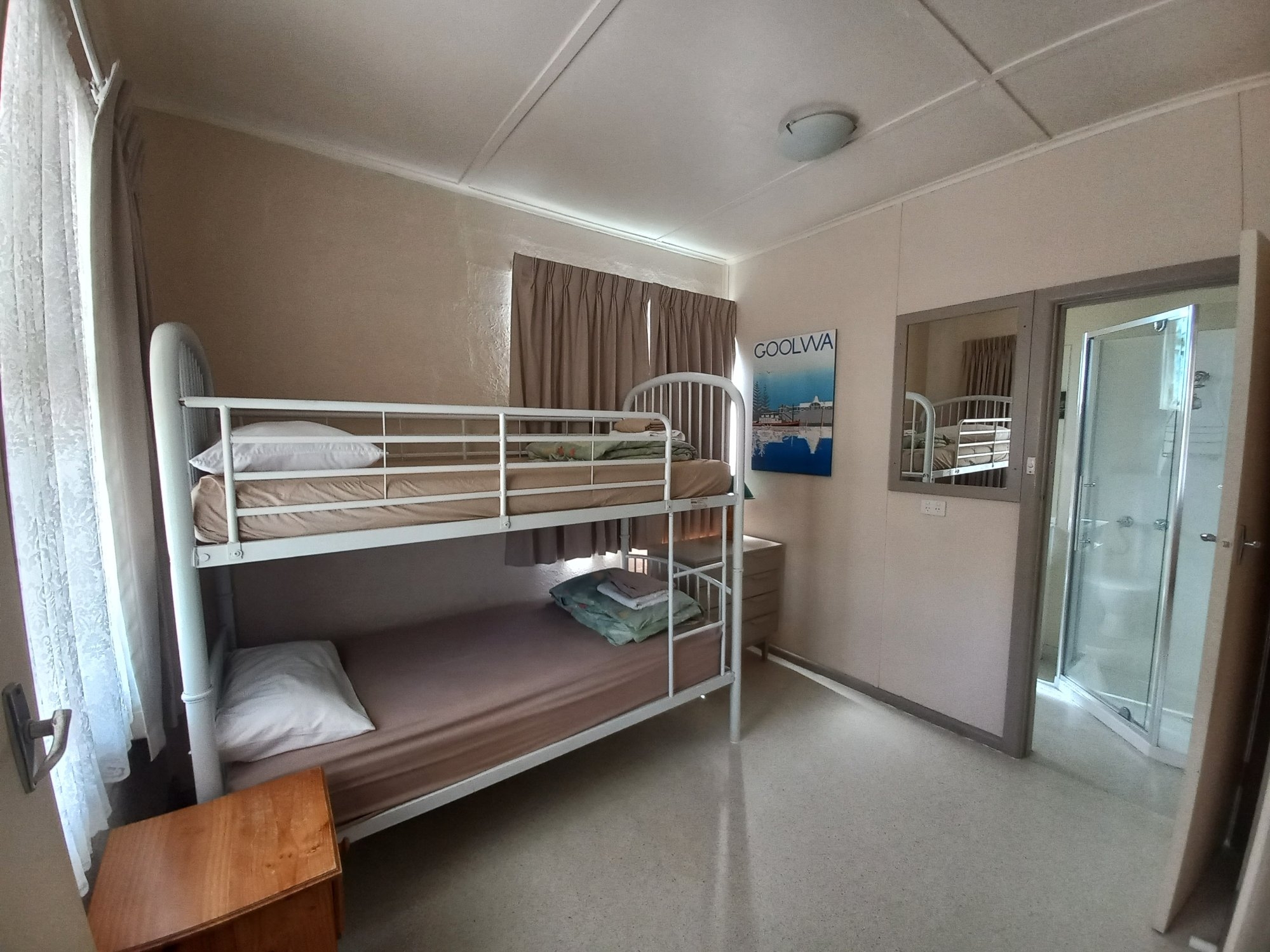 2 Bedroom Apartment(1Q,1Bunk)