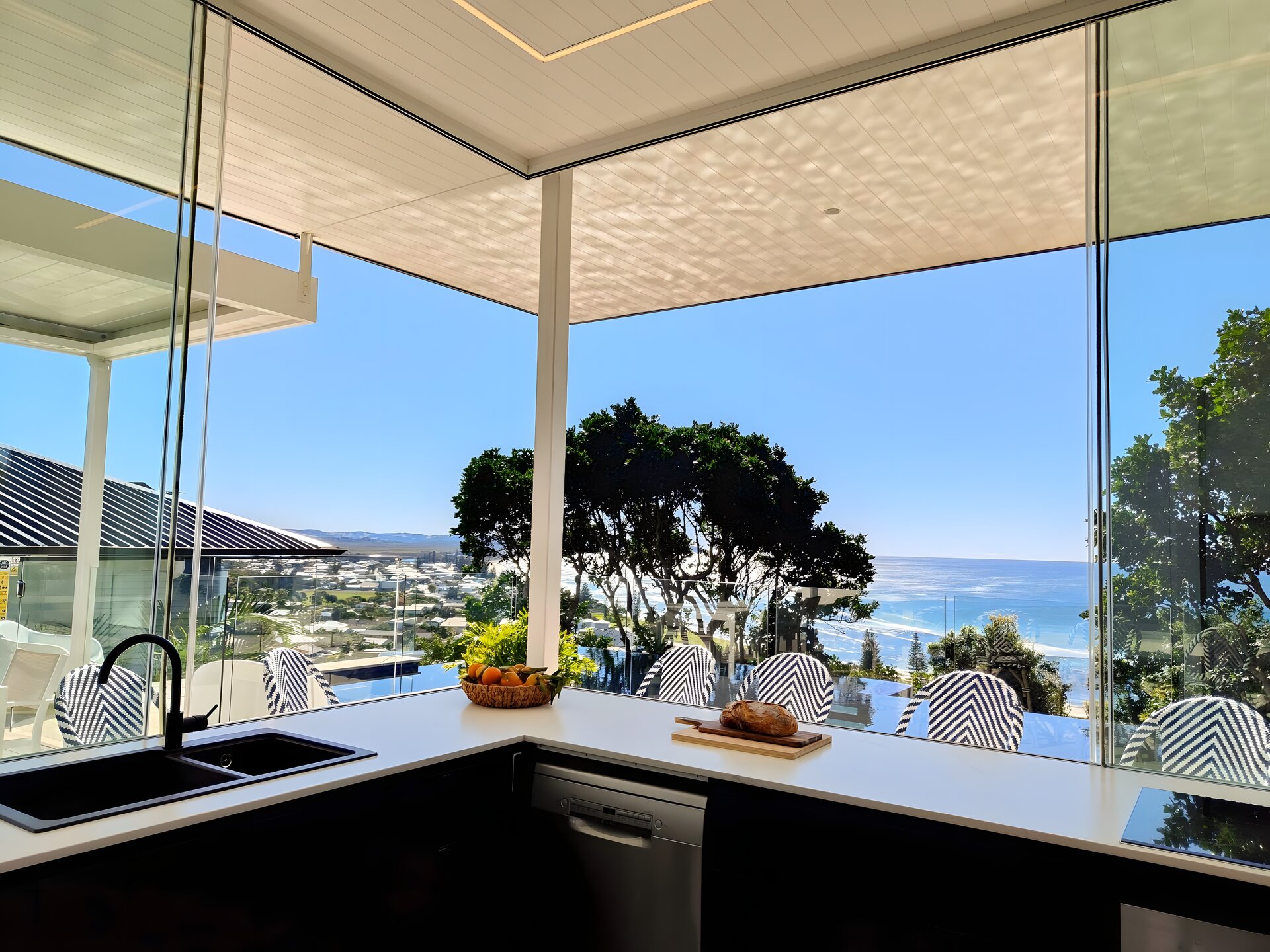 Exclusive use - Wave Hill and Pool House