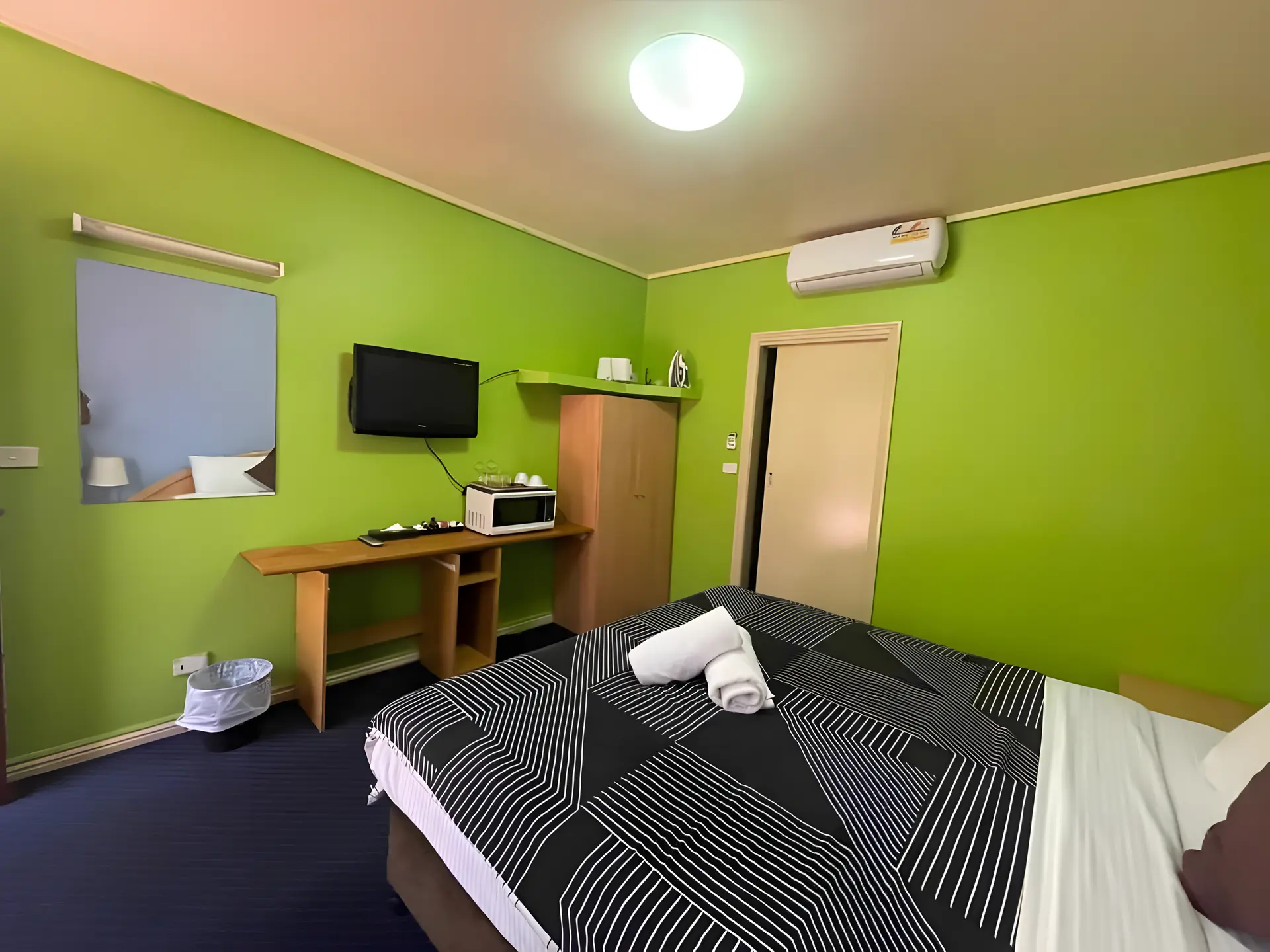 Queen Room