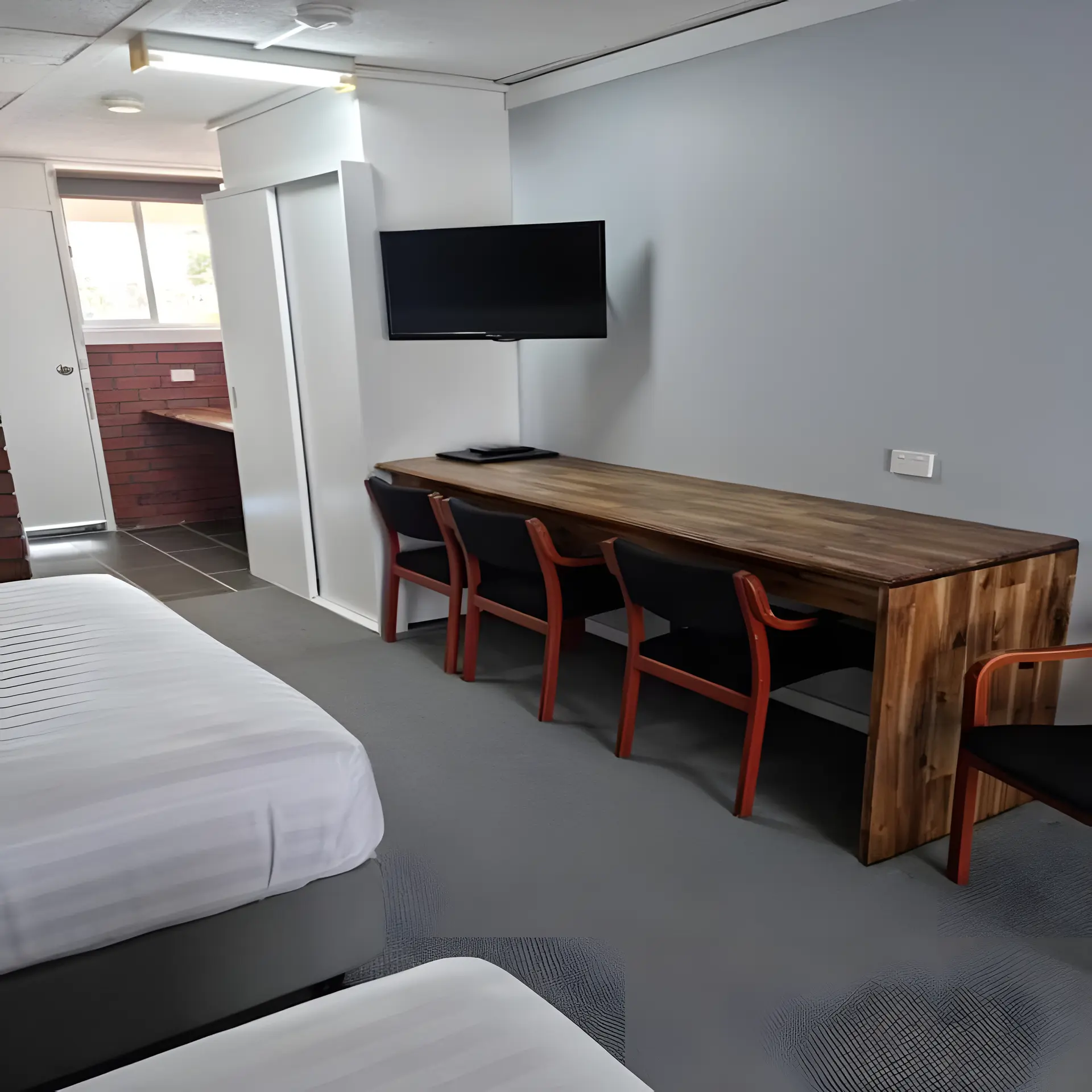 Deluxe Family Suite