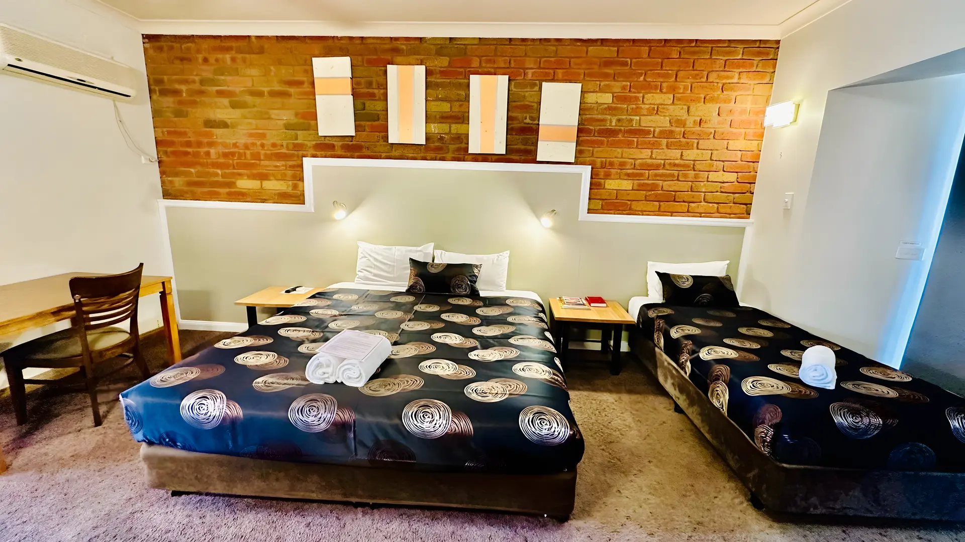 Early Australian Motor Inn