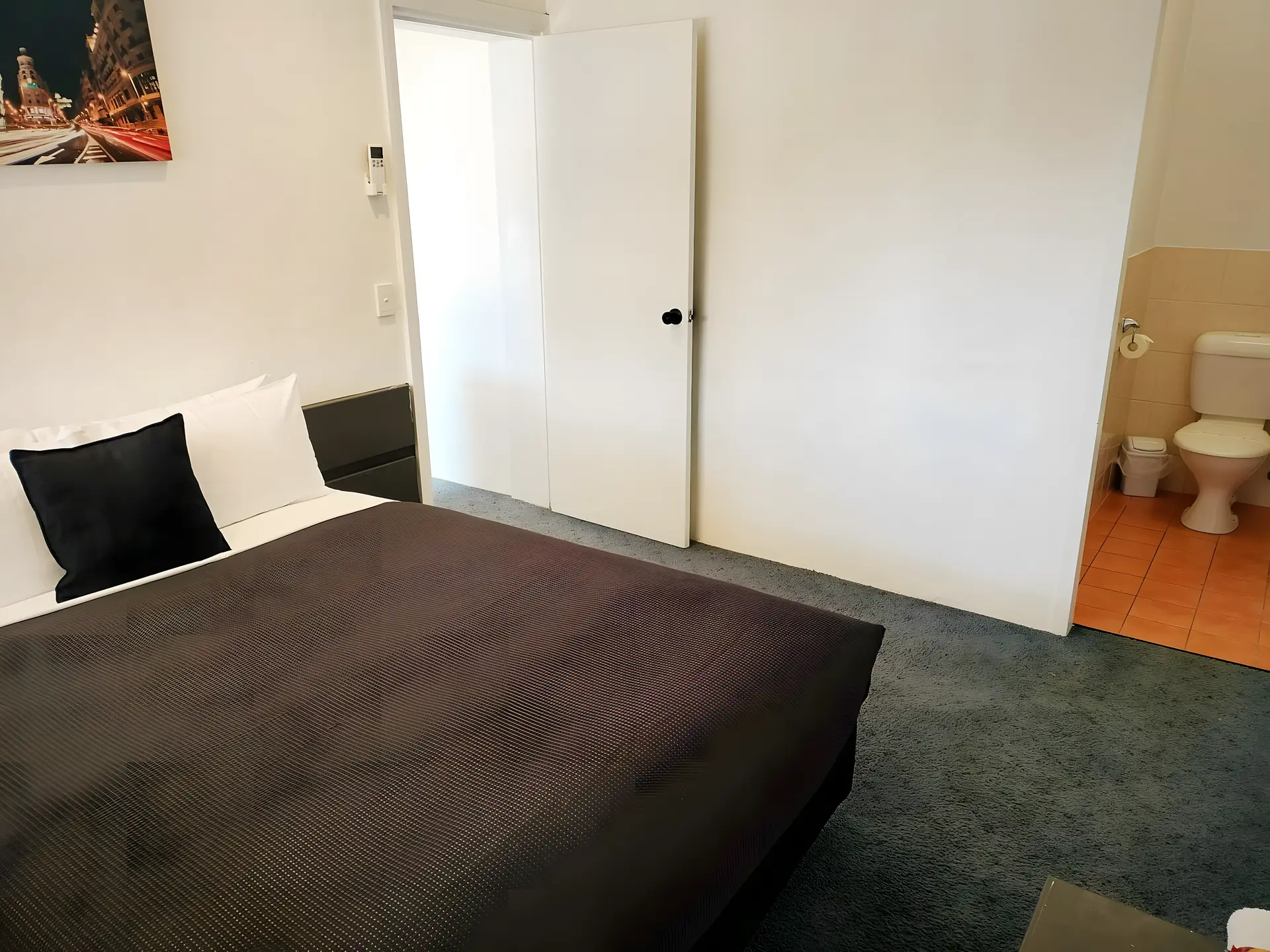 6 Person Family Room