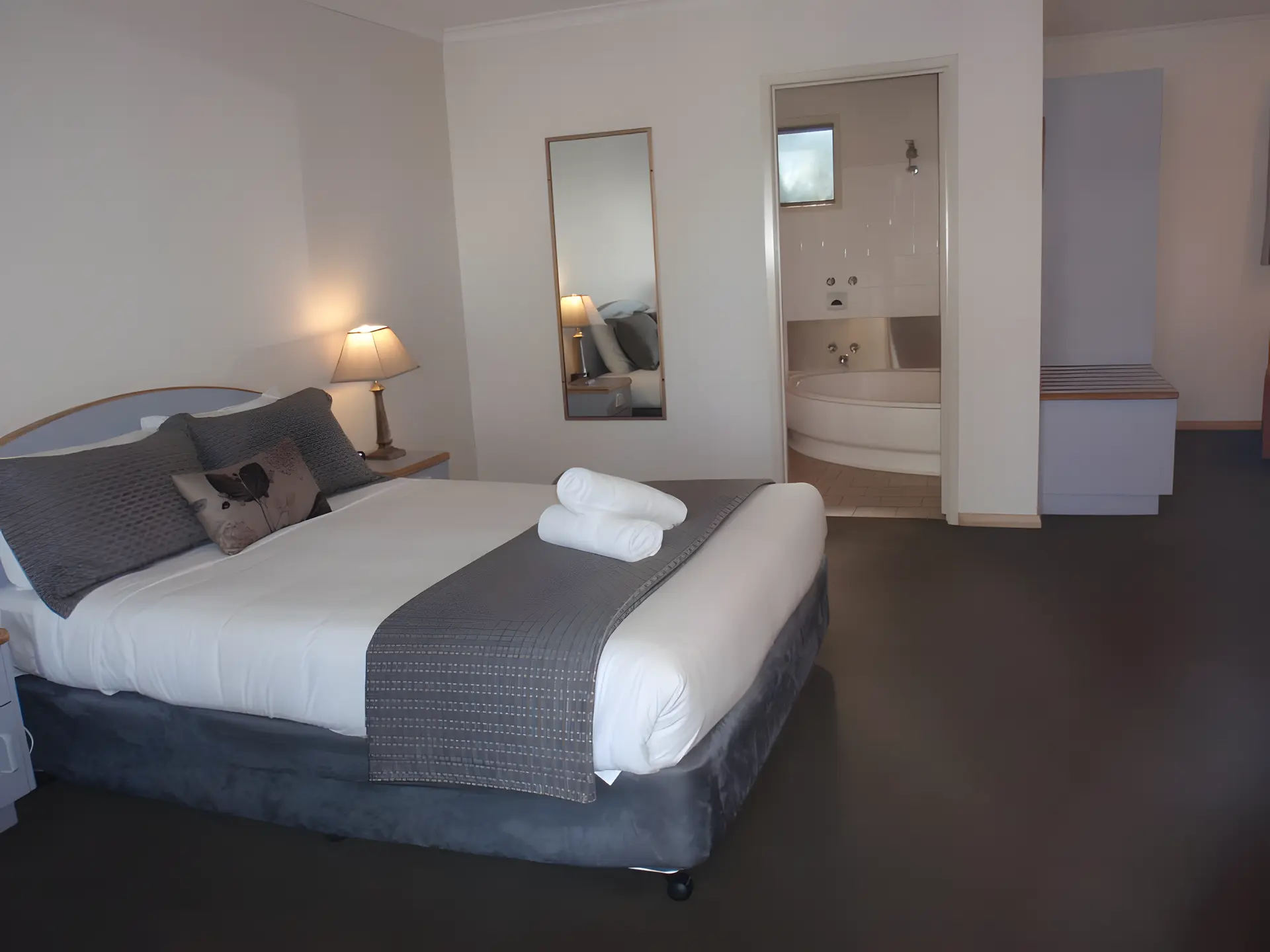 CAPRICORN MOTOR INN