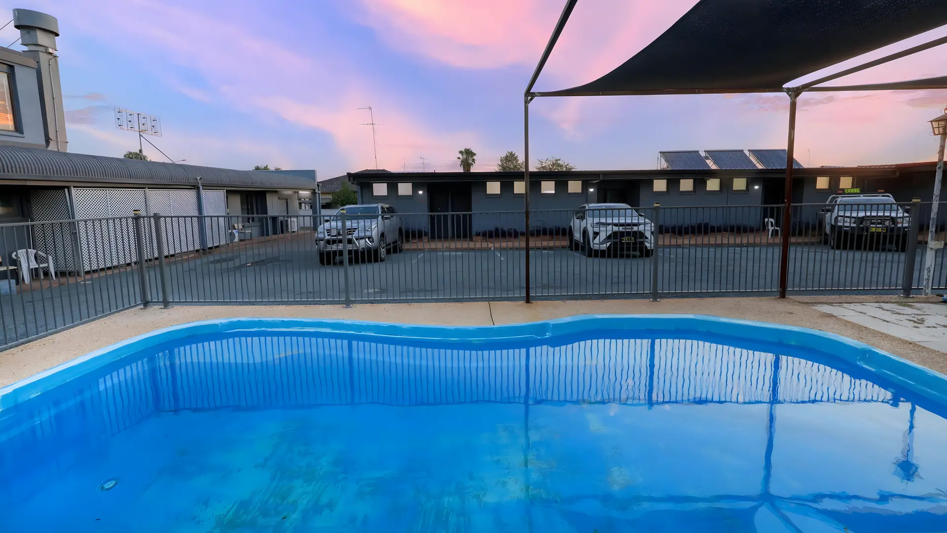 Moonraker Motor Inn