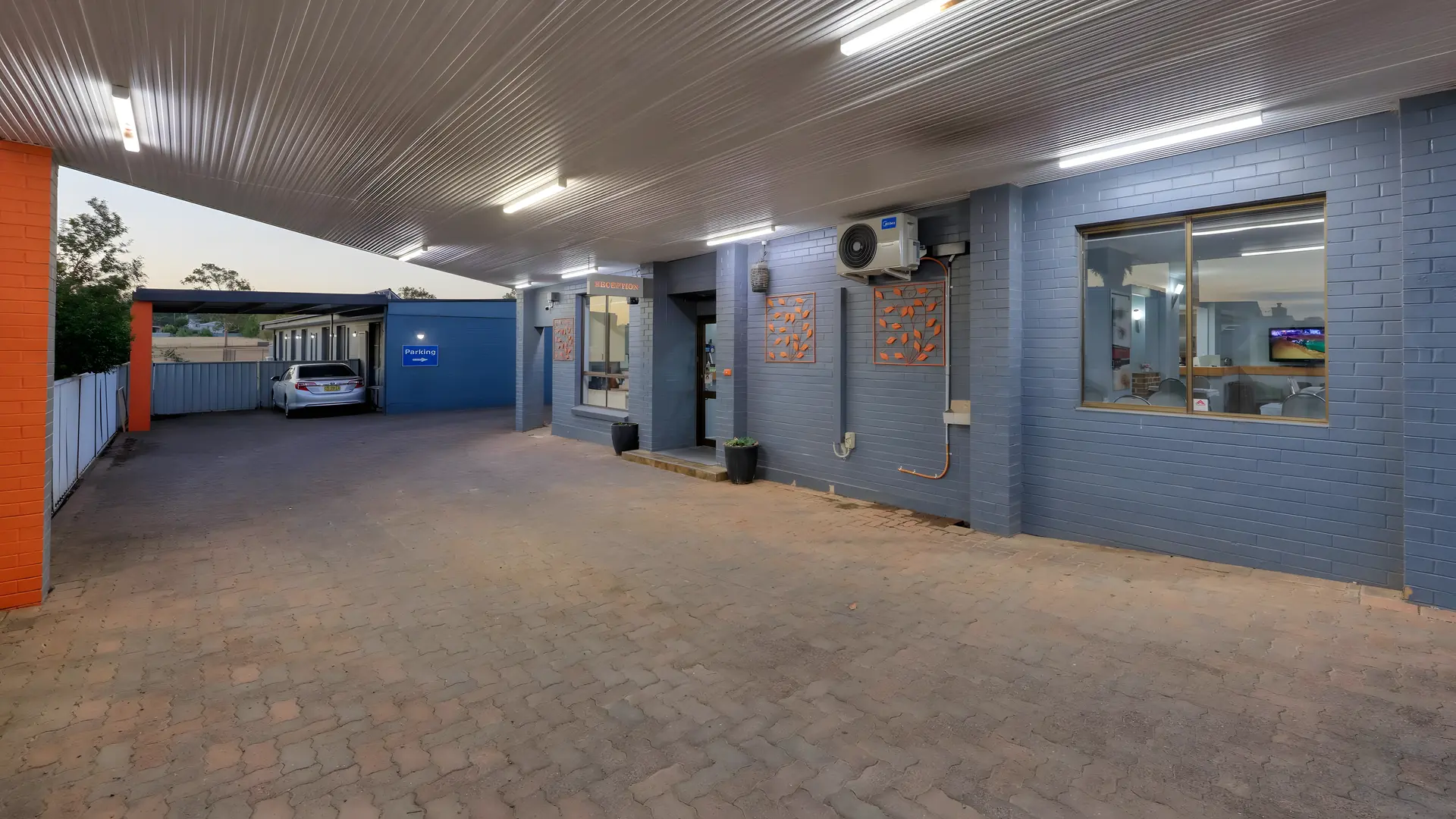 Moonraker Motor Inn