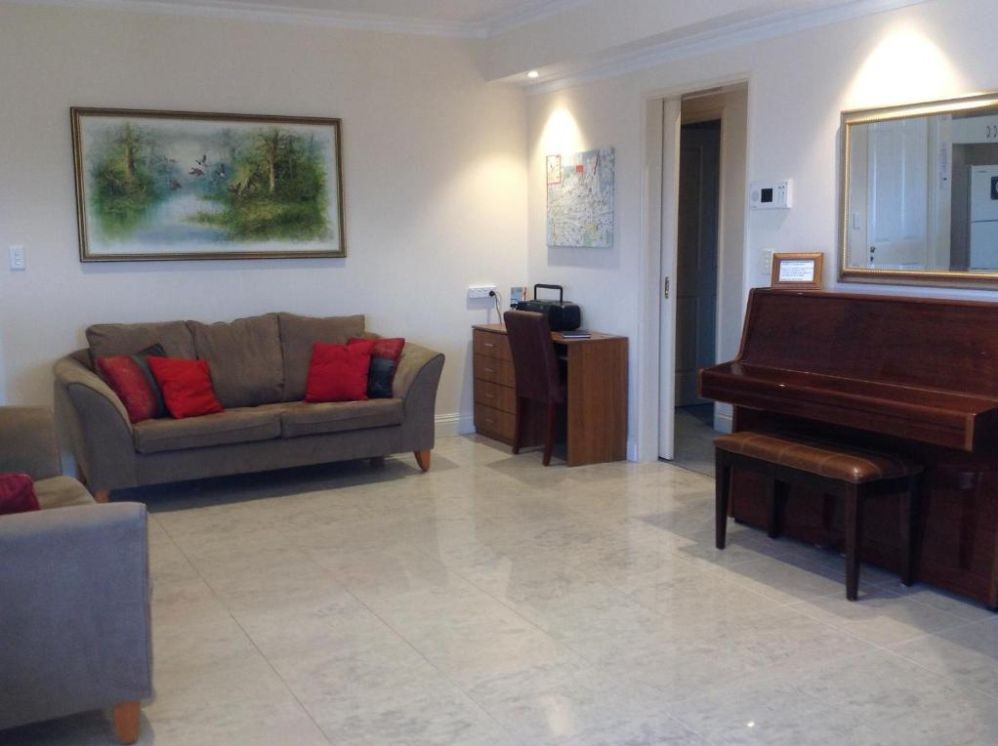 1 Bedroom Apartment With River View