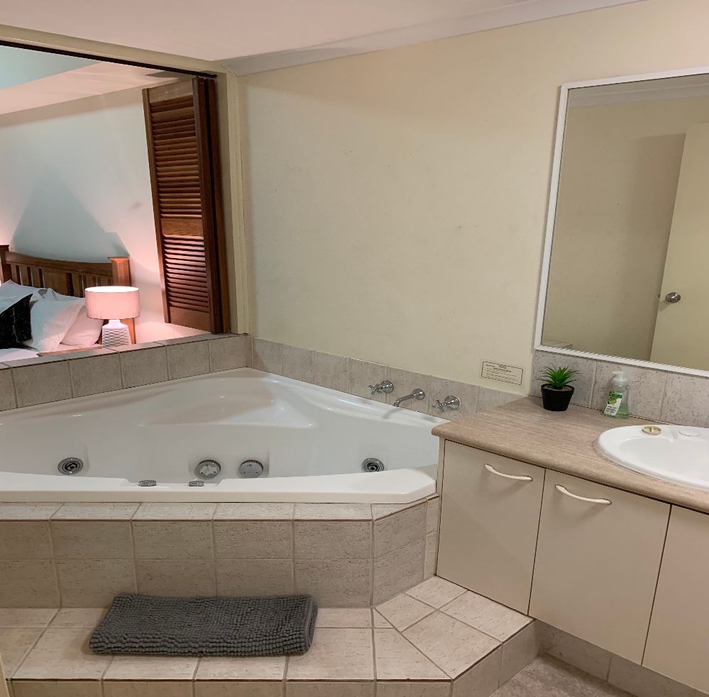SOUTH BEACH APARTMENT 2 Bedroom