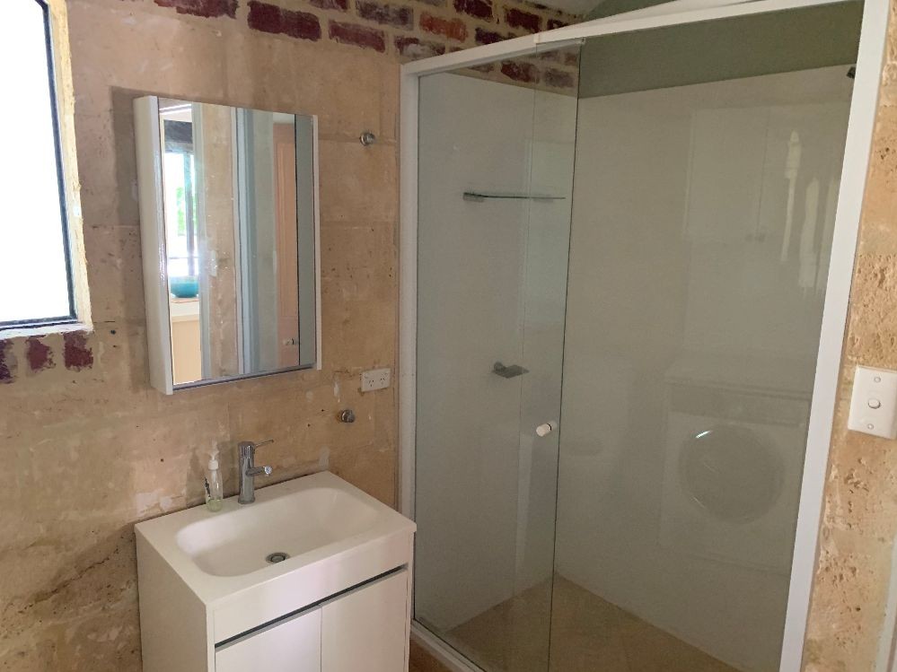 WRAY AVE Cottage 2 Bedroom