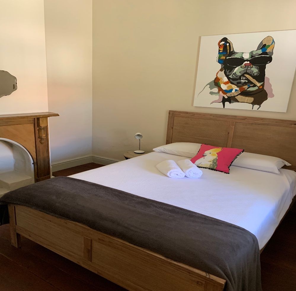 WRAY AVE Cottage 2 Bedroom