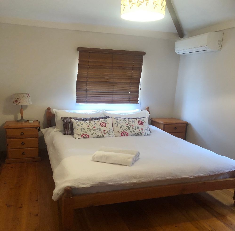 RUSSELL St 2 Bedroom House