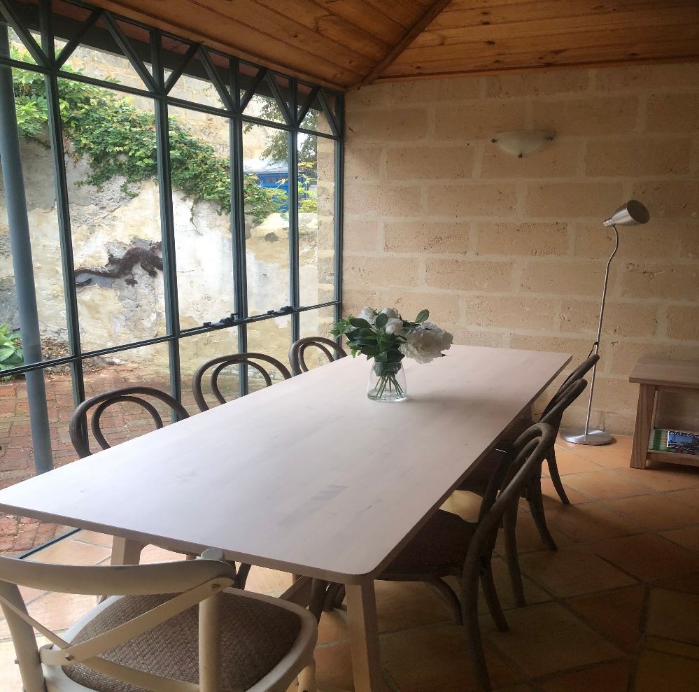 RUSSELL St 2 Bedroom House