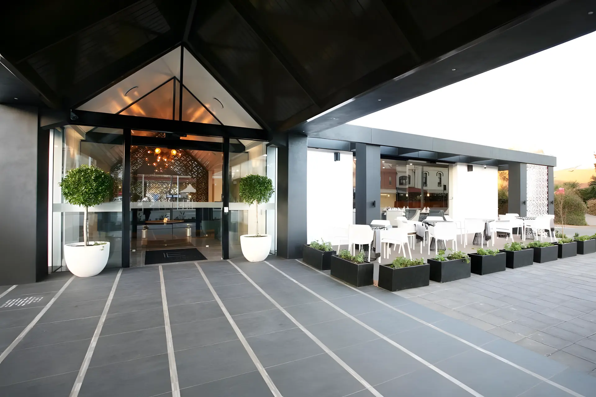 Ellen Hotel