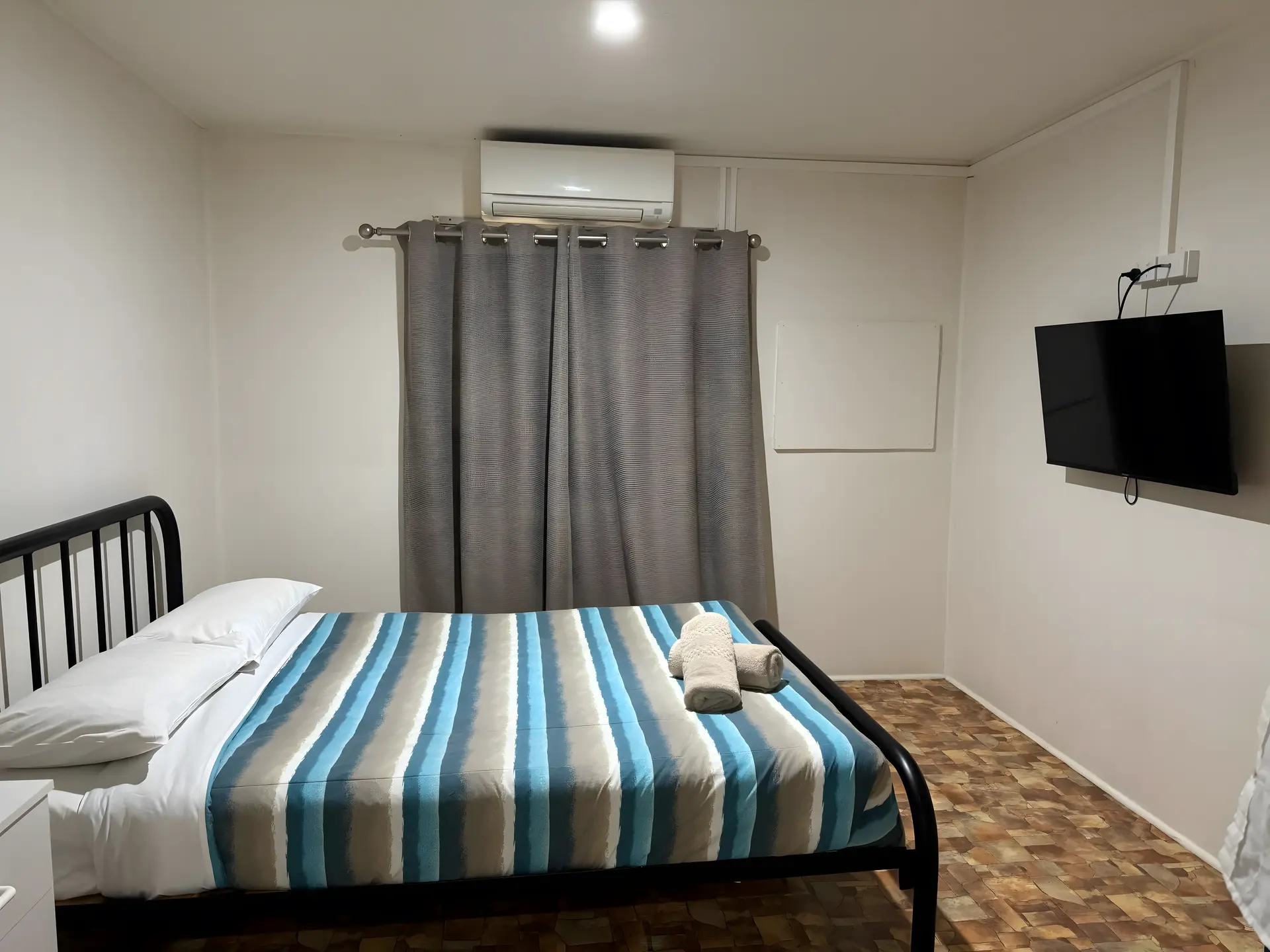 Flat 1