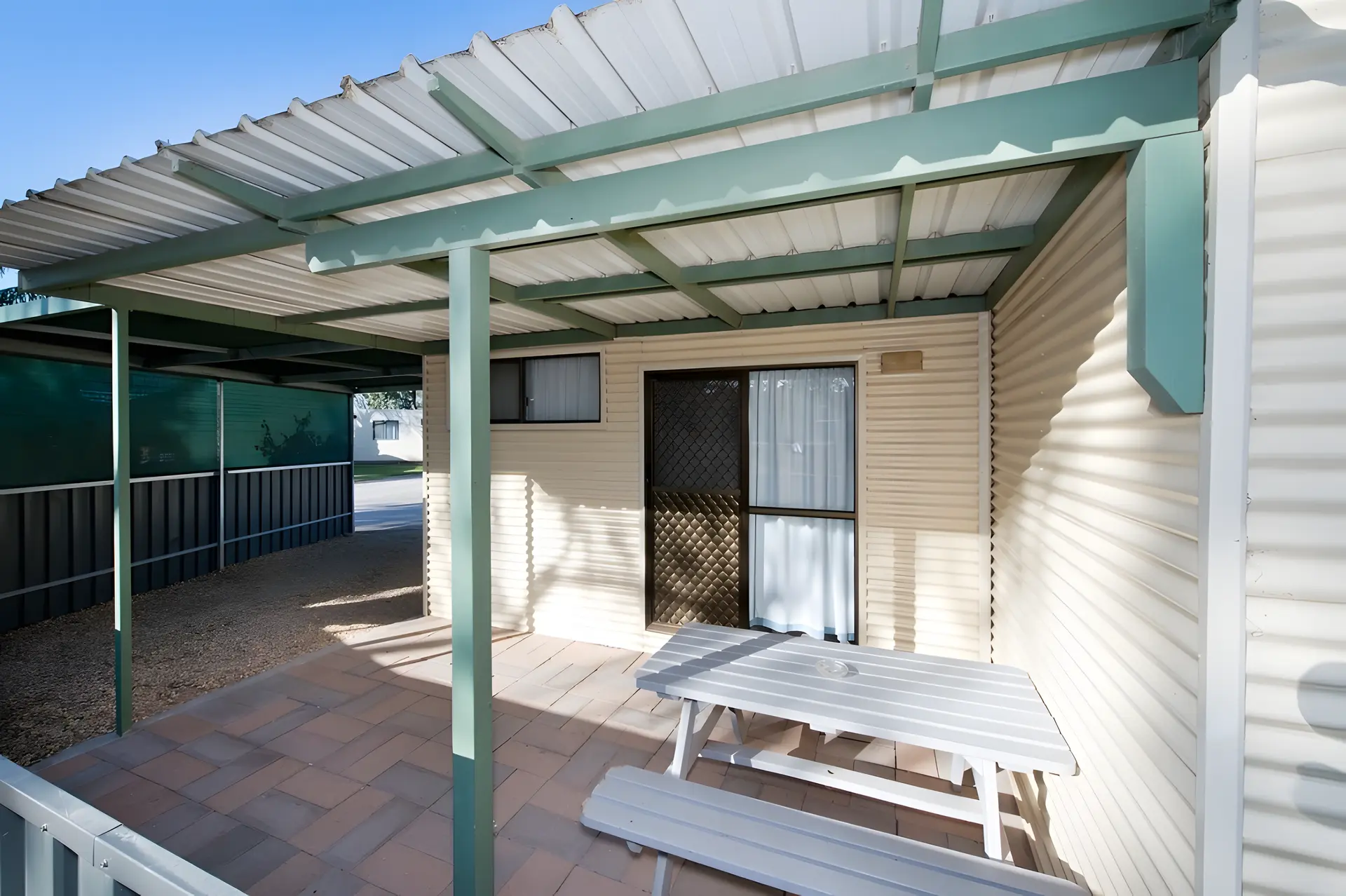 Cabin 1- 4 Sleeps
