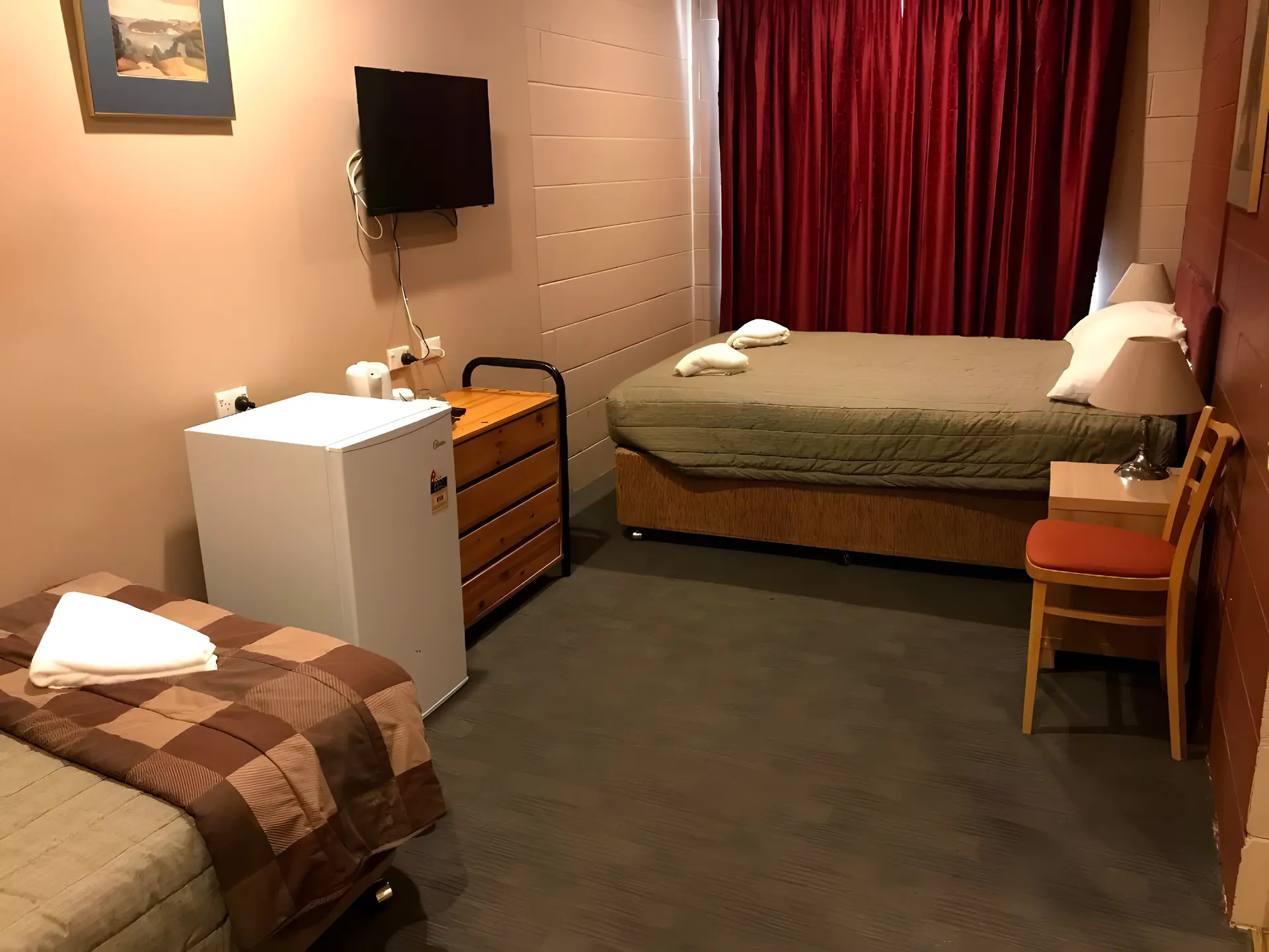 Lodge Small Family Room