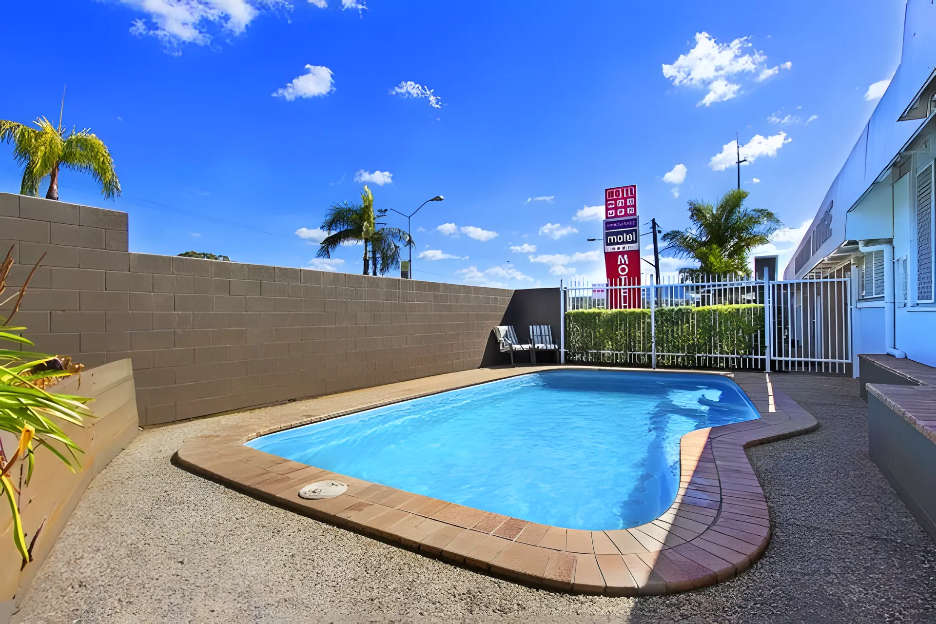 Nambour Lodge Motel