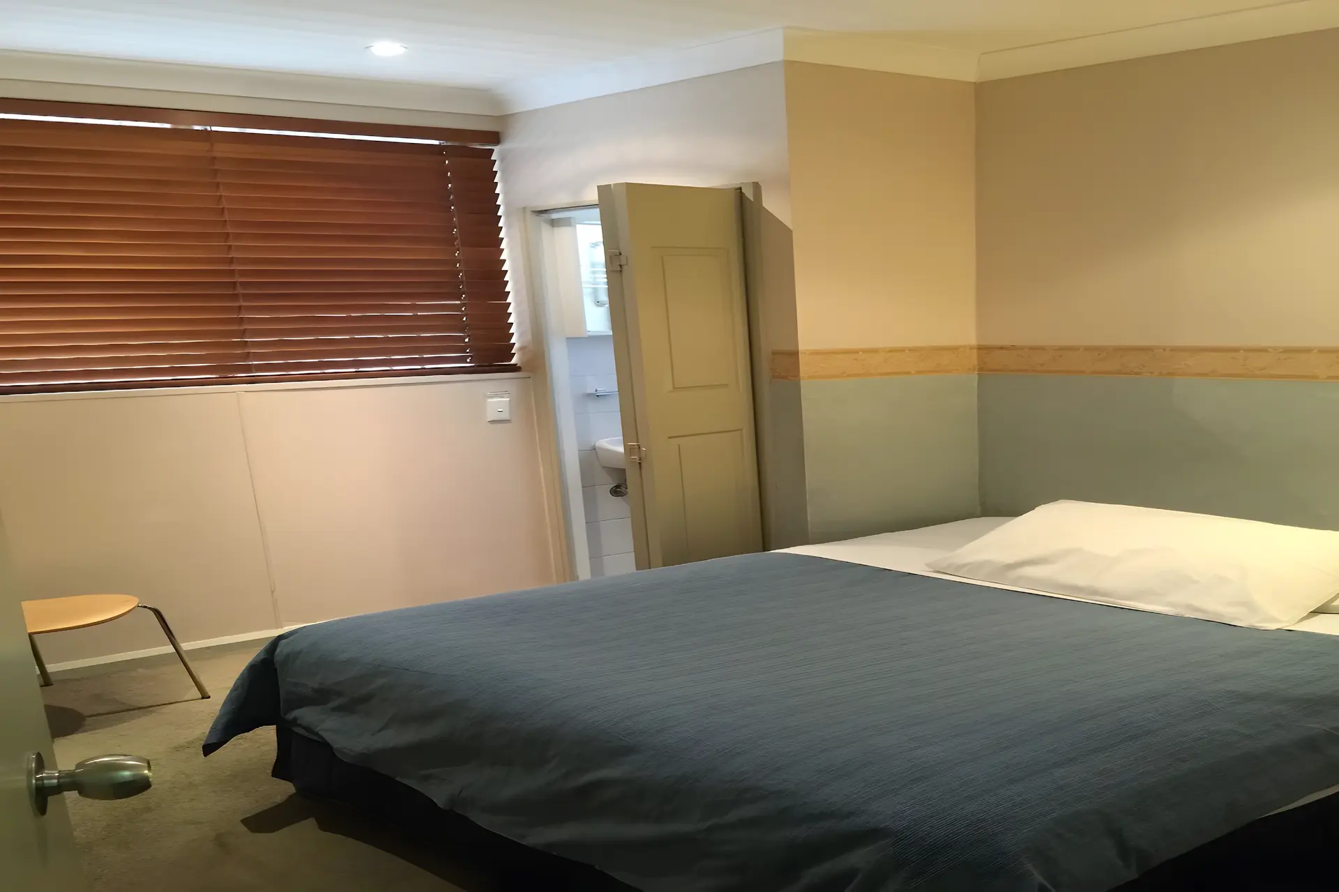 Single - Room