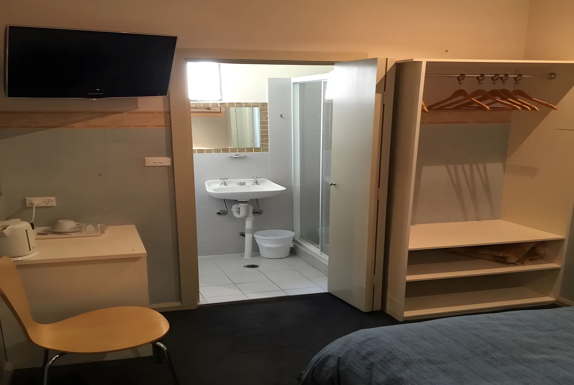 Single - Room