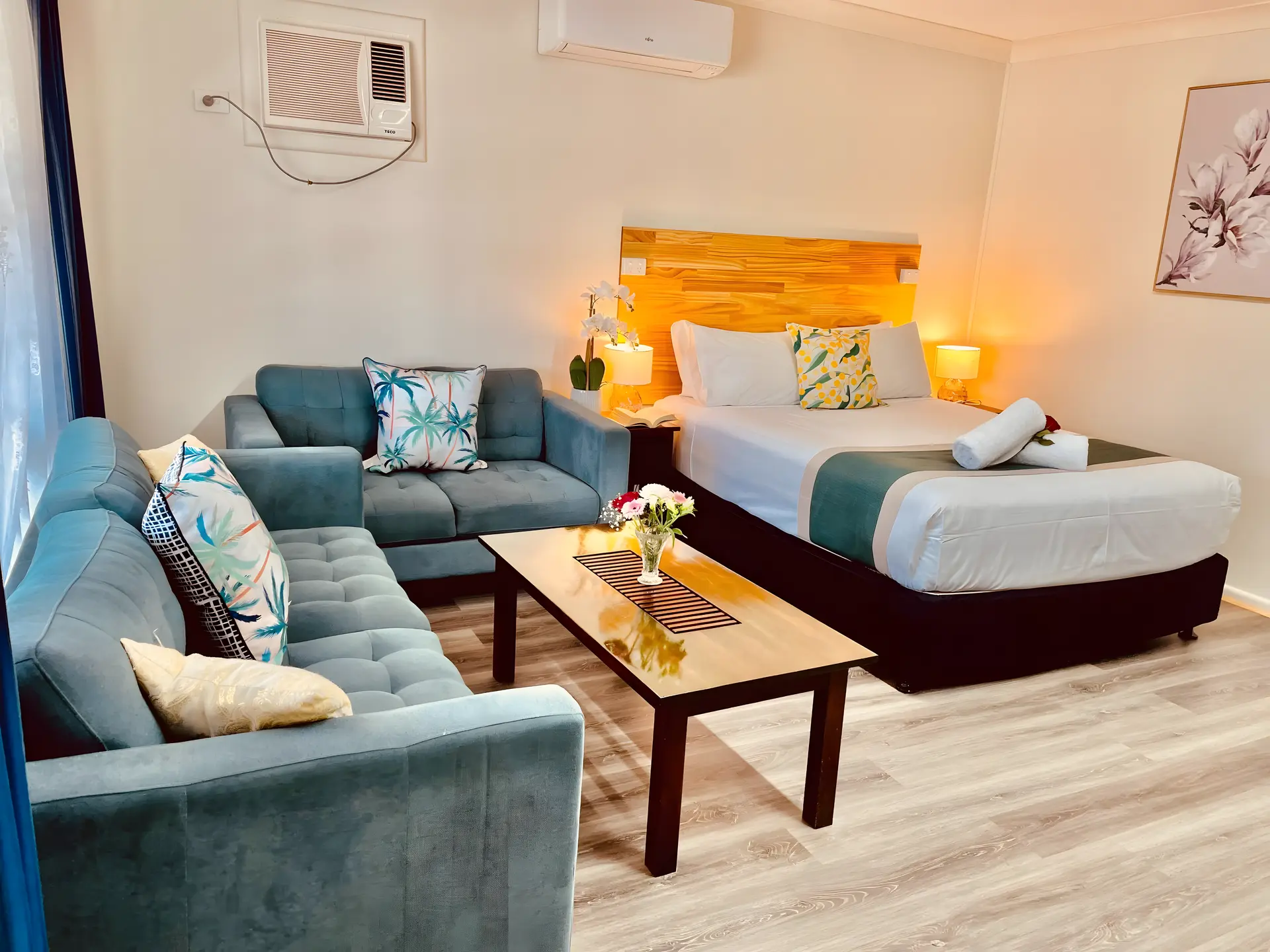 Large Queen Room