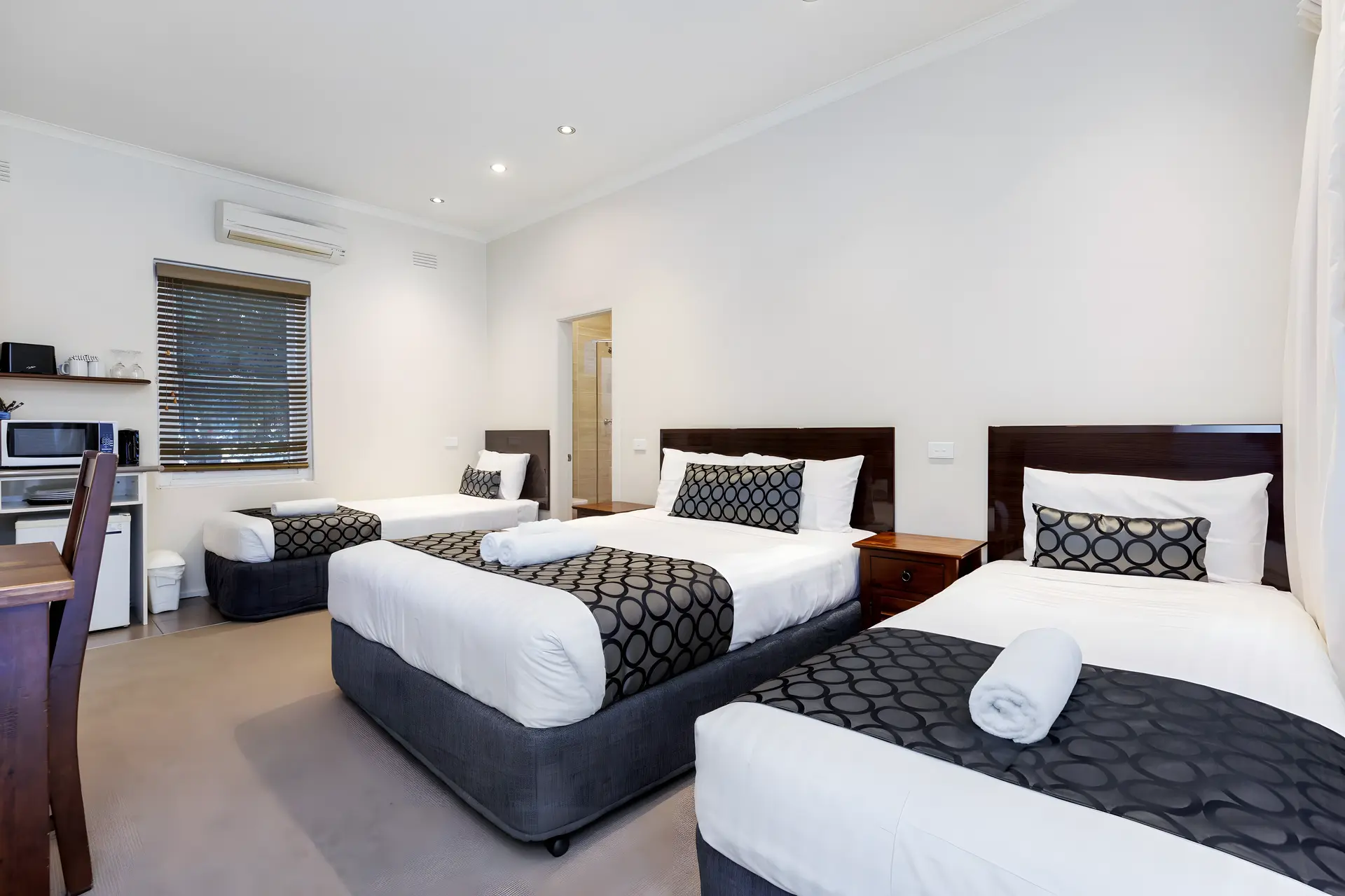 Amaroo Motel