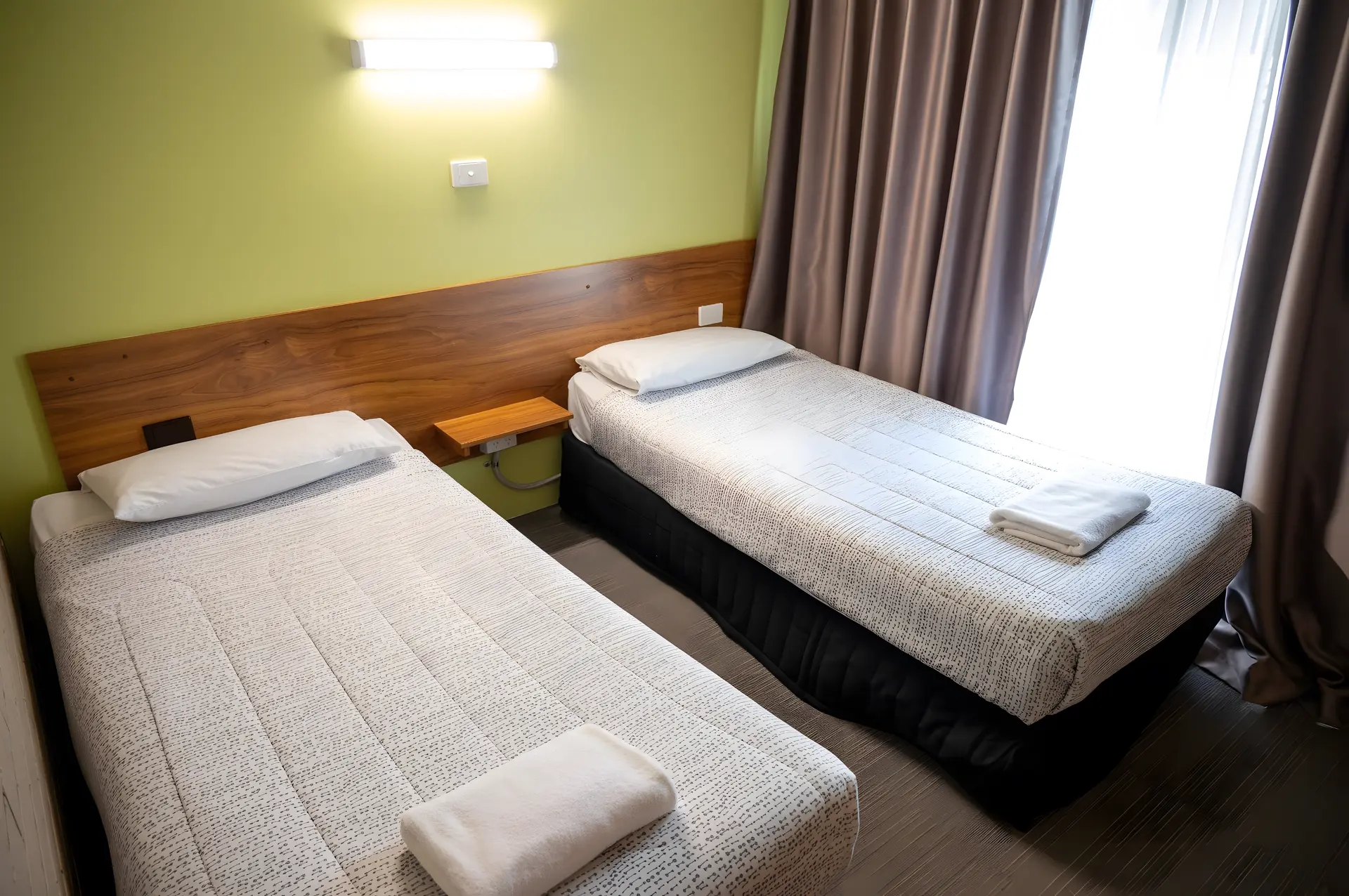 Family Unit 5 Beds