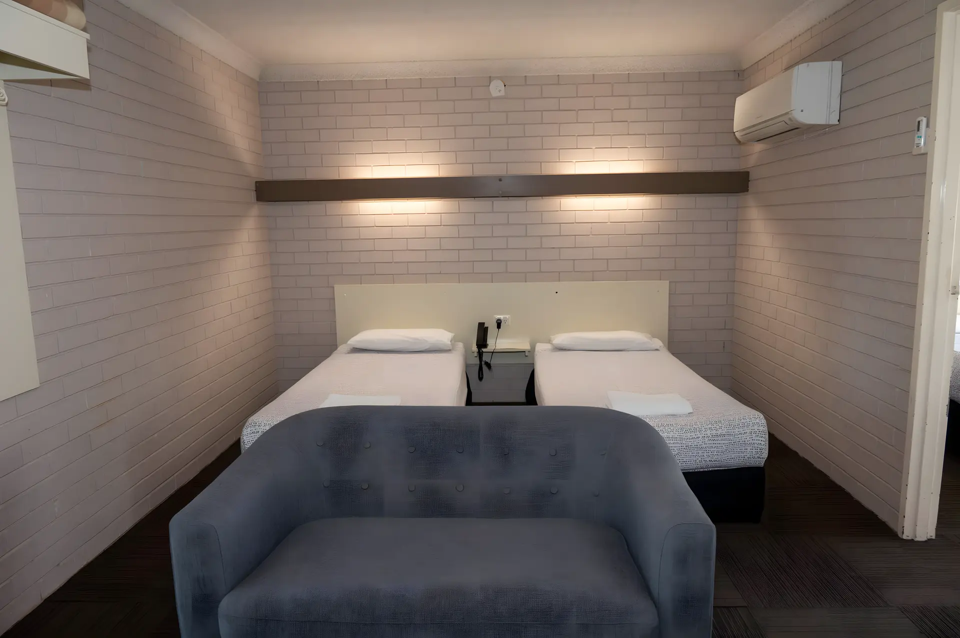 Family Unit 5 Beds