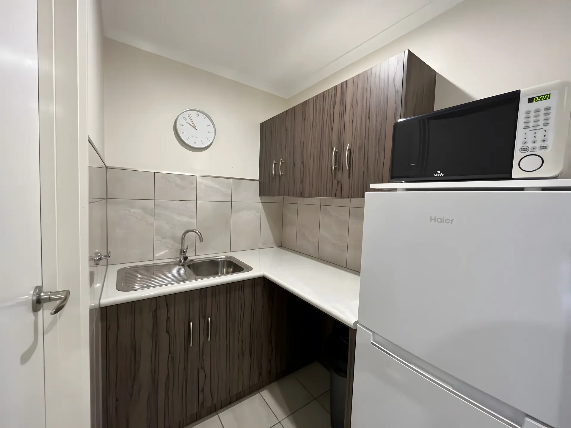 Superior Deluxe Family Room - 2