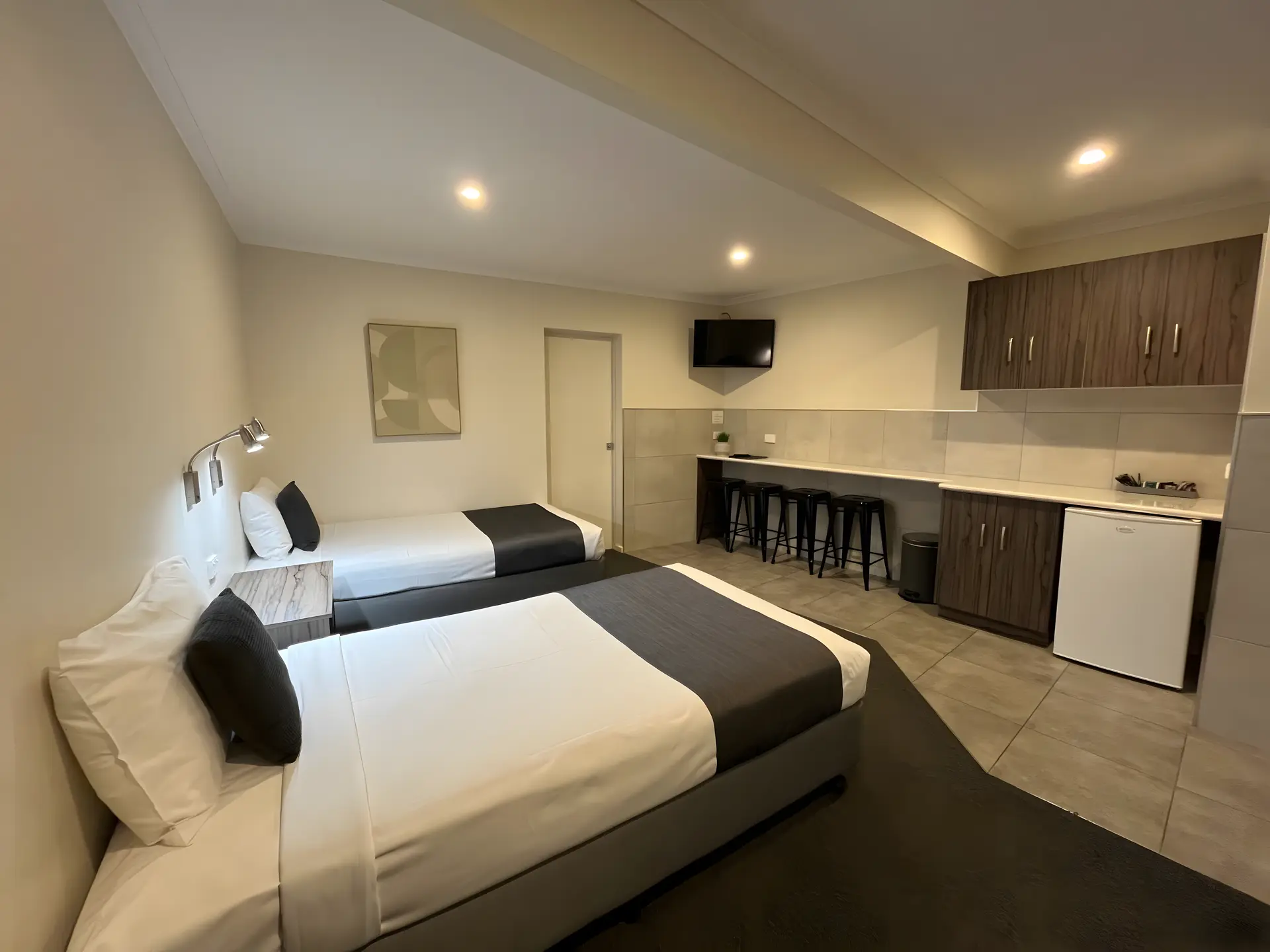 Superior Deluxe Family Room - 1